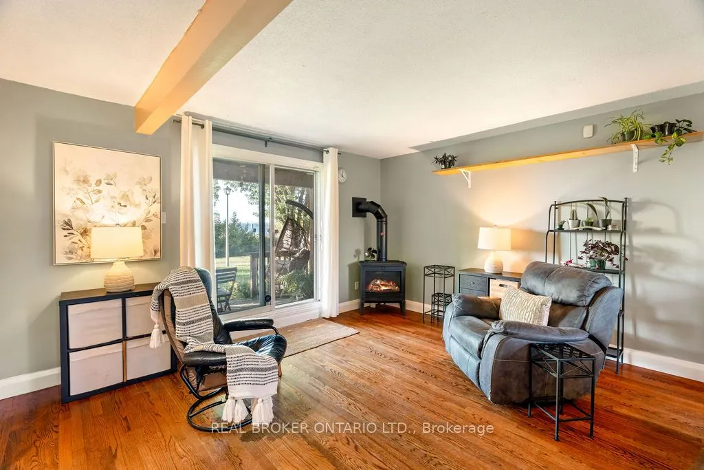 20 Kempster Avenue, #3