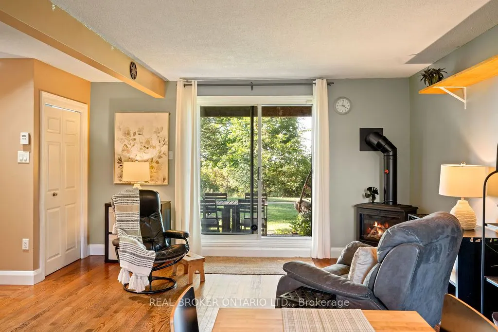 20 Kempster Avenue, #3