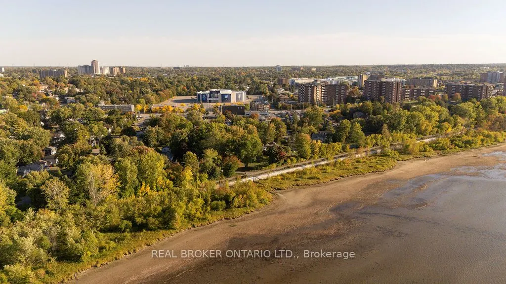 20 Kempster Avenue, #3