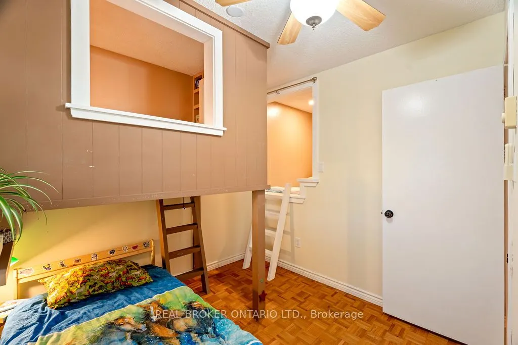 20 Kempster Avenue, #3