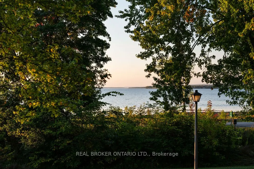 20 Kempster Avenue, #3
