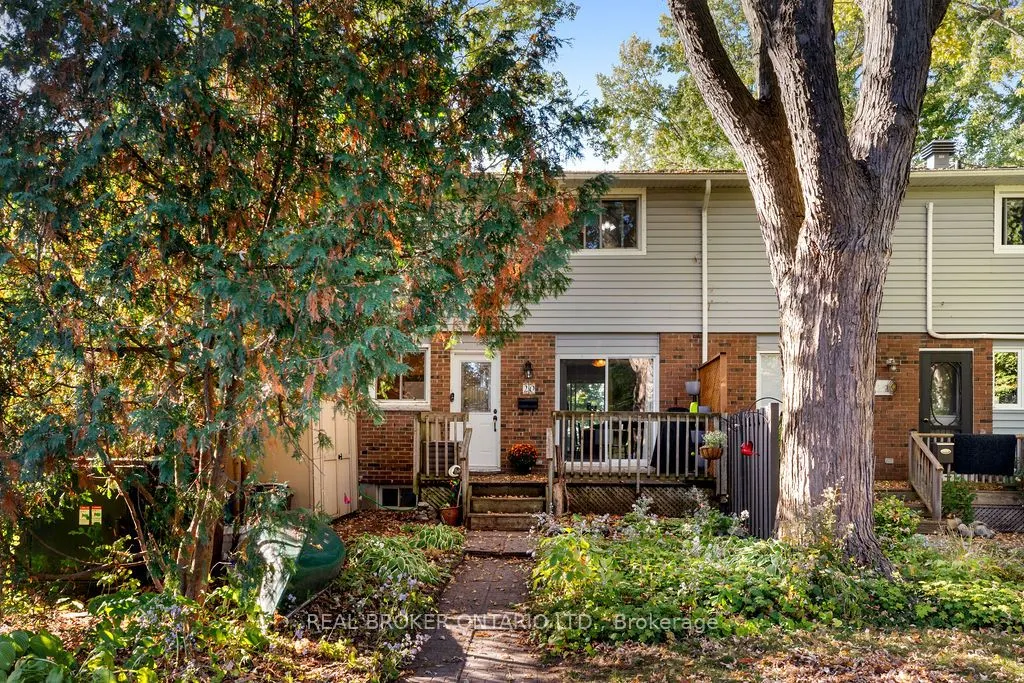 20 Kempster Avenue, #3