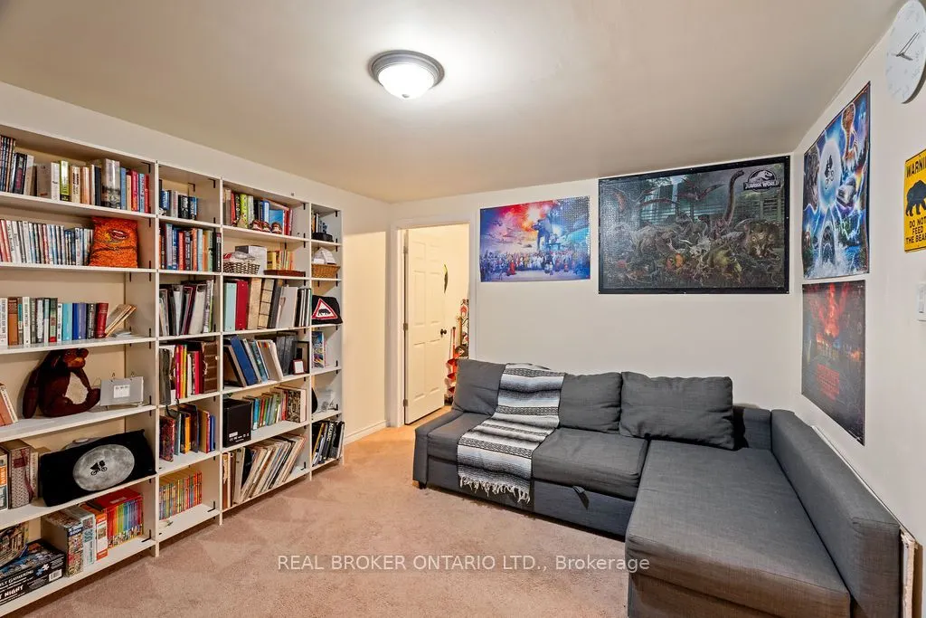 20 Kempster Avenue, #3