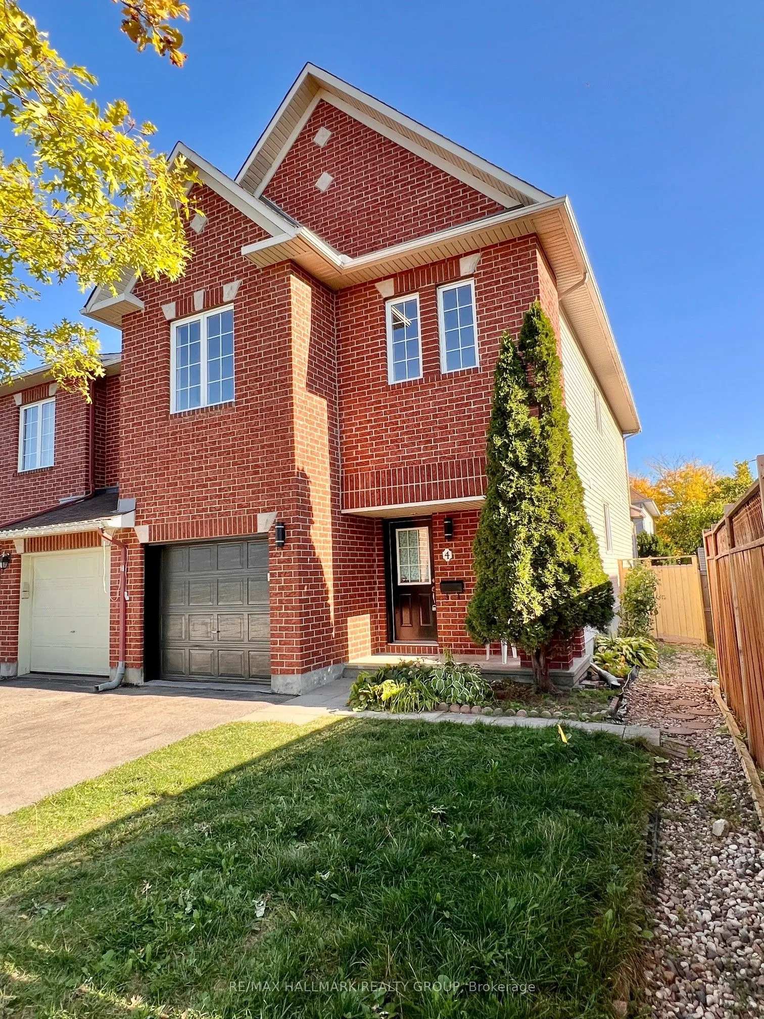 4 Valemont St Street