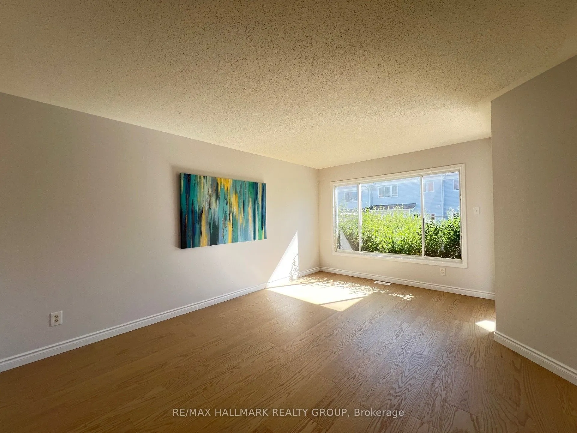 4 Valemont St Street