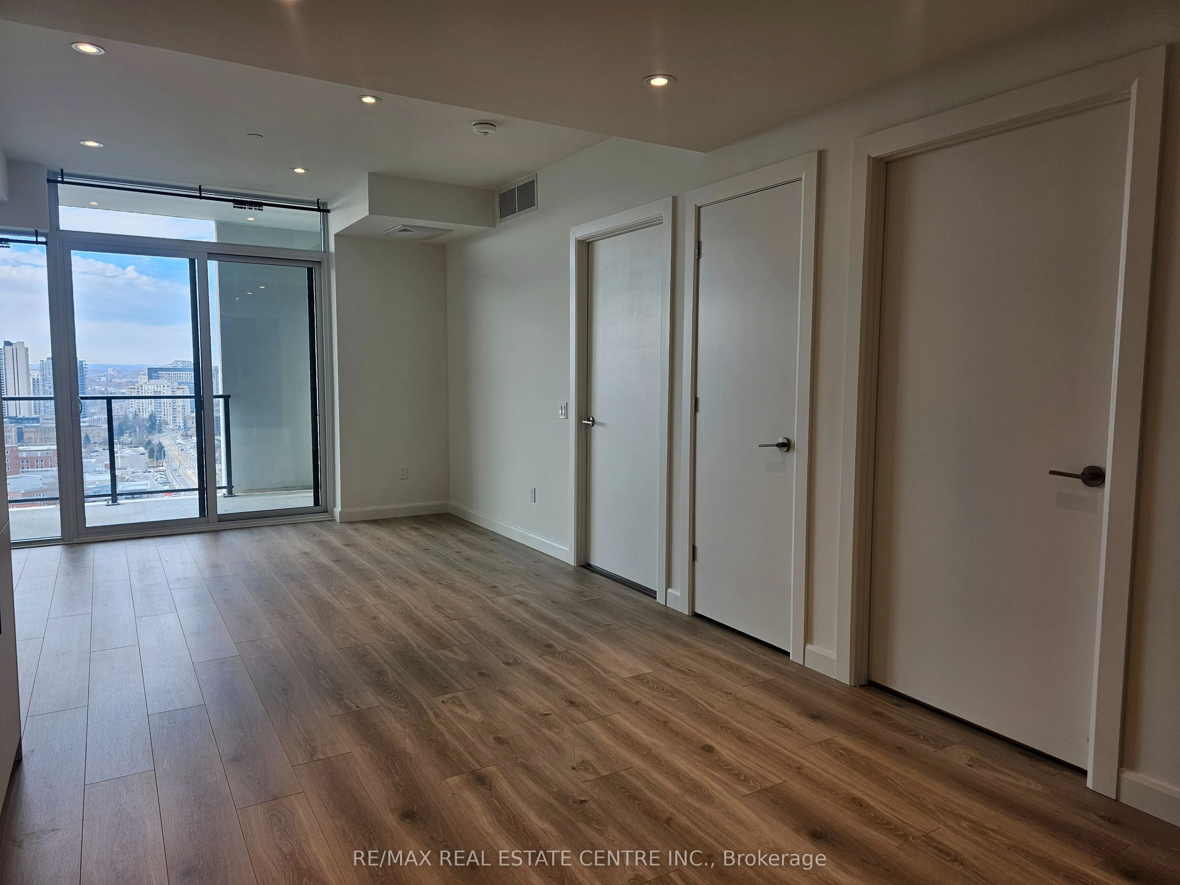 741 KING Street W, #1705