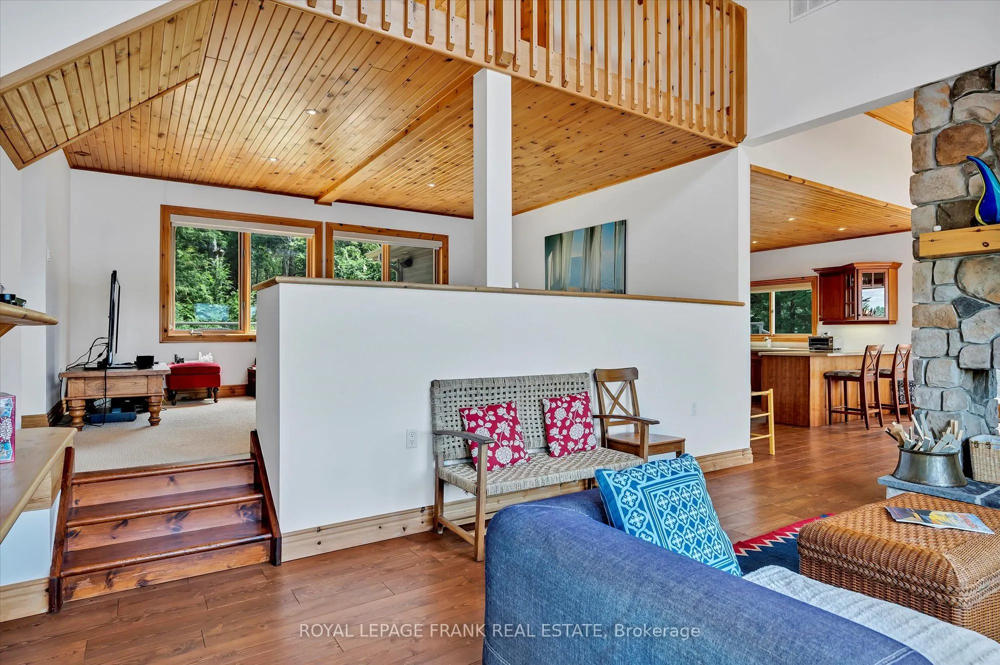 484 Juniper Island