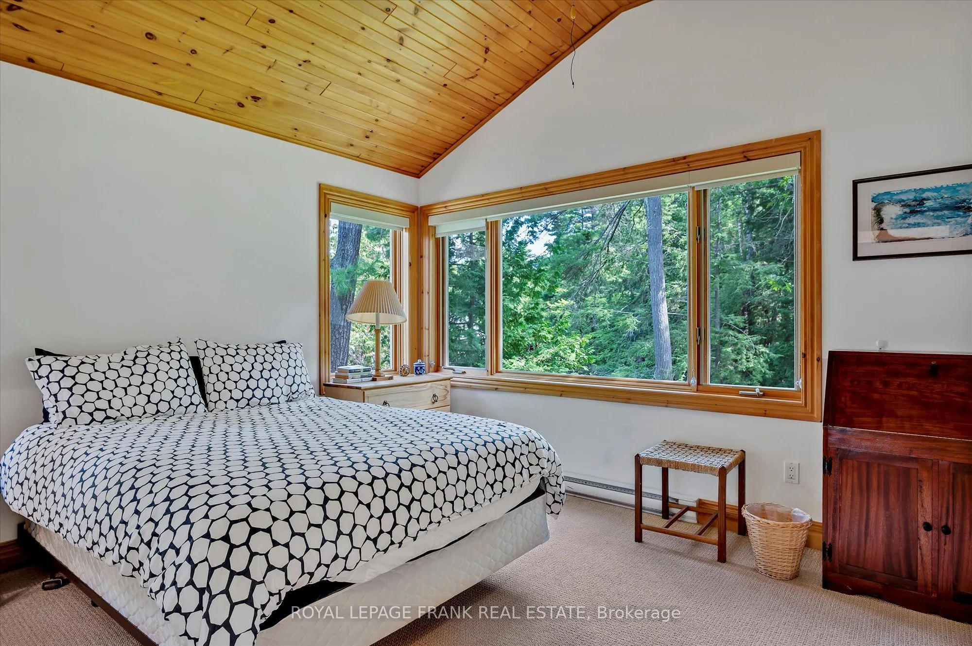 484 Juniper Island