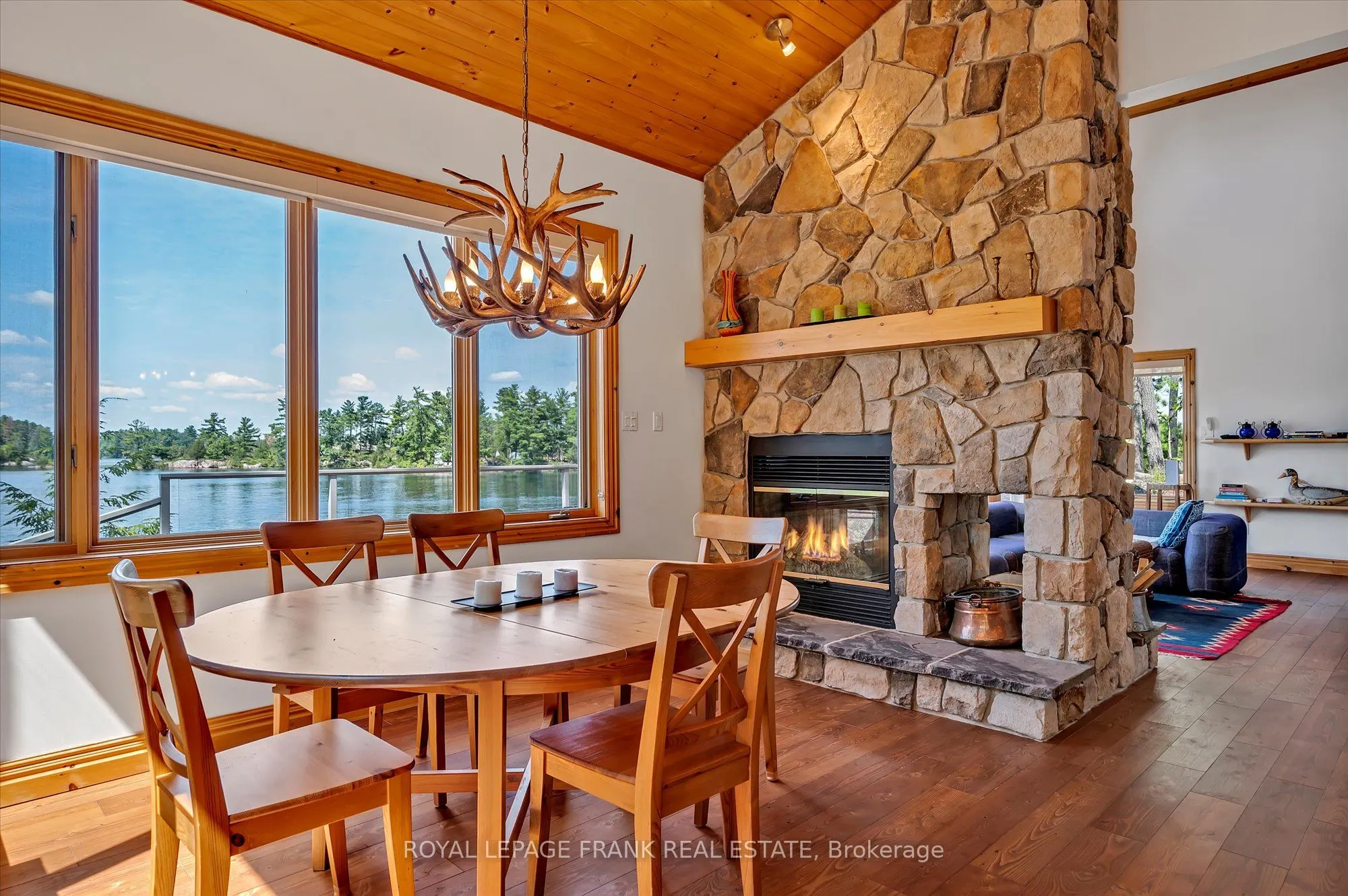 484 Juniper Island