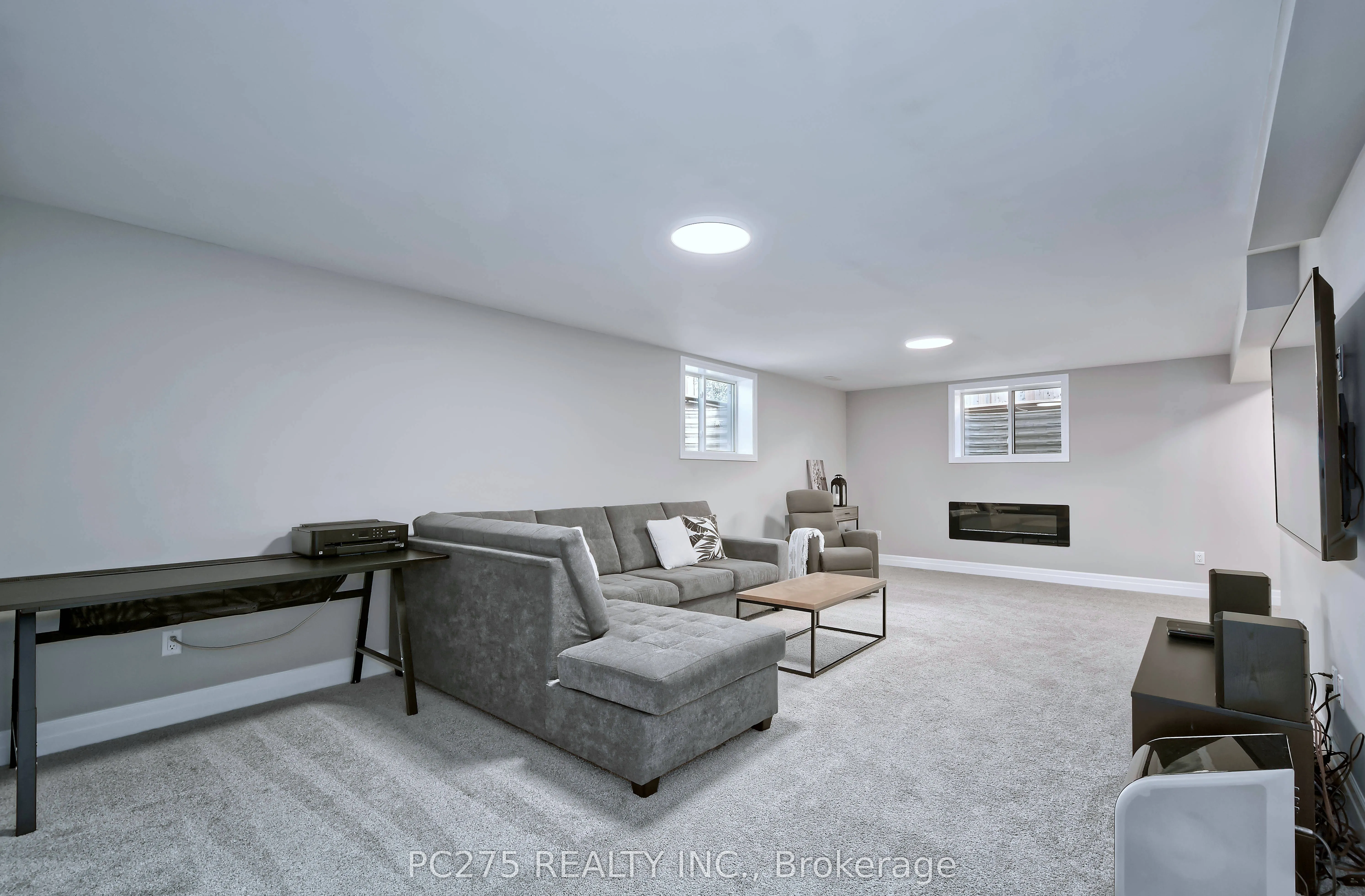 2539 Bond Street