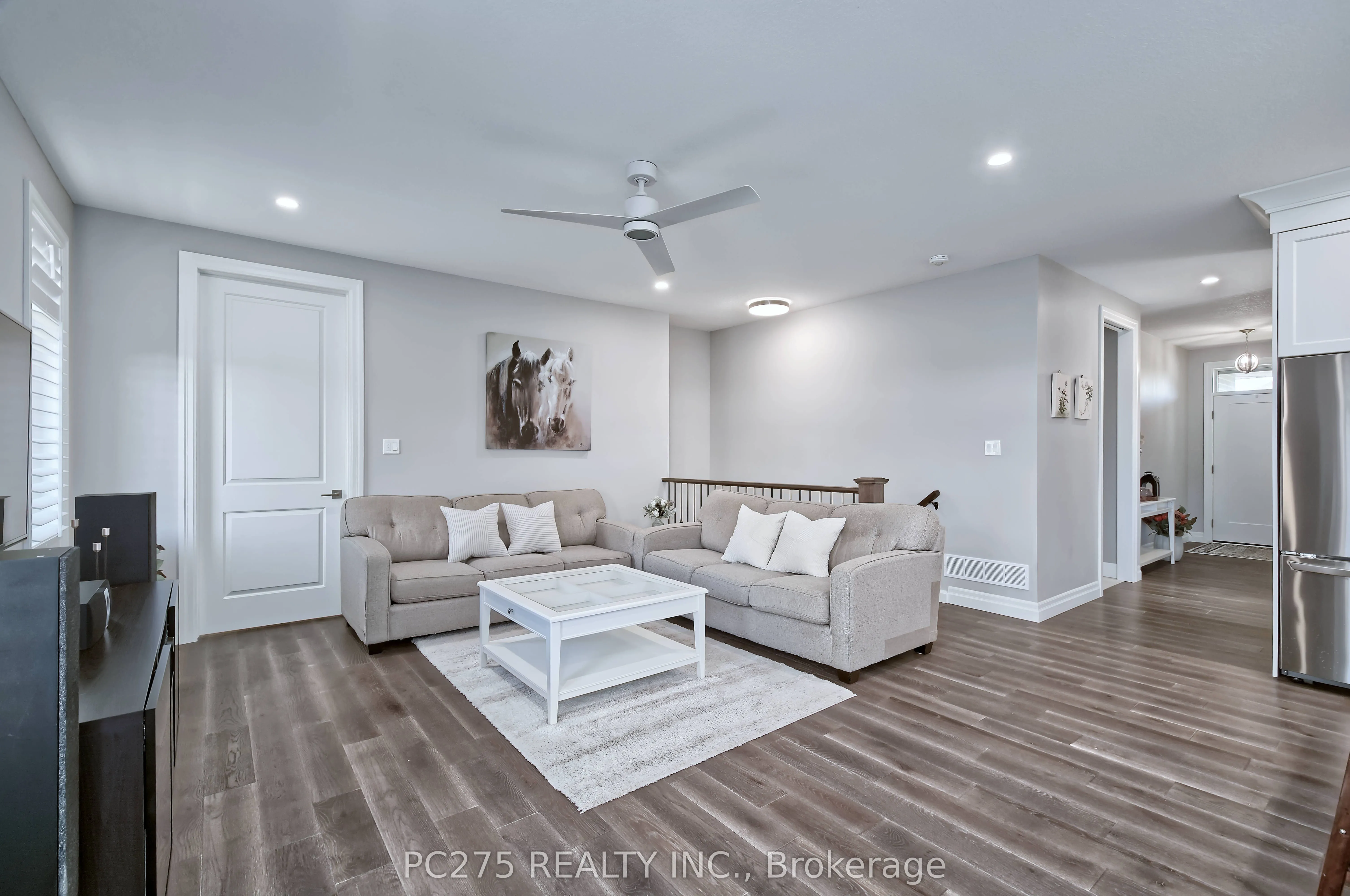 2539 Bond Street