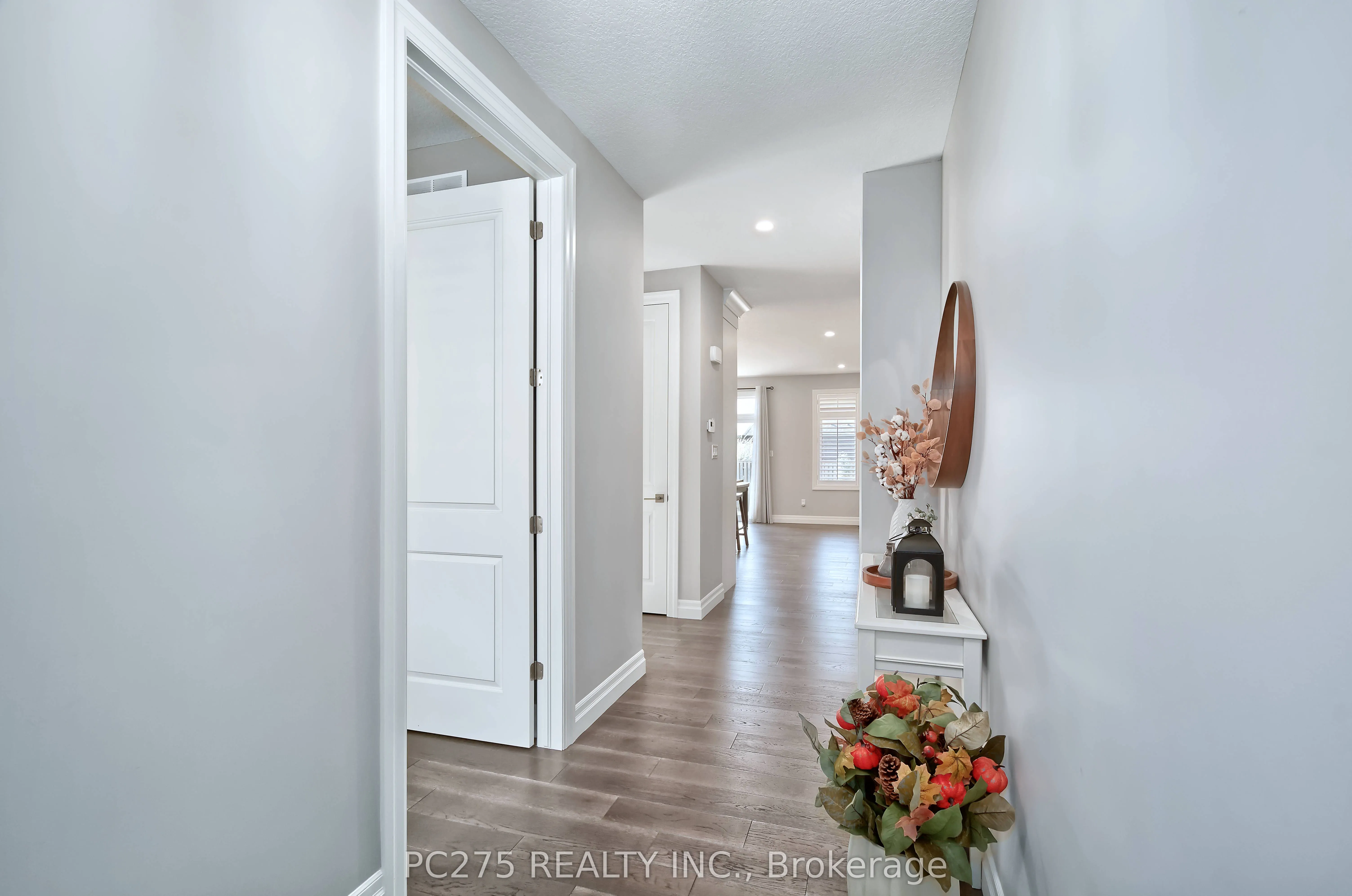 2539 Bond Street
