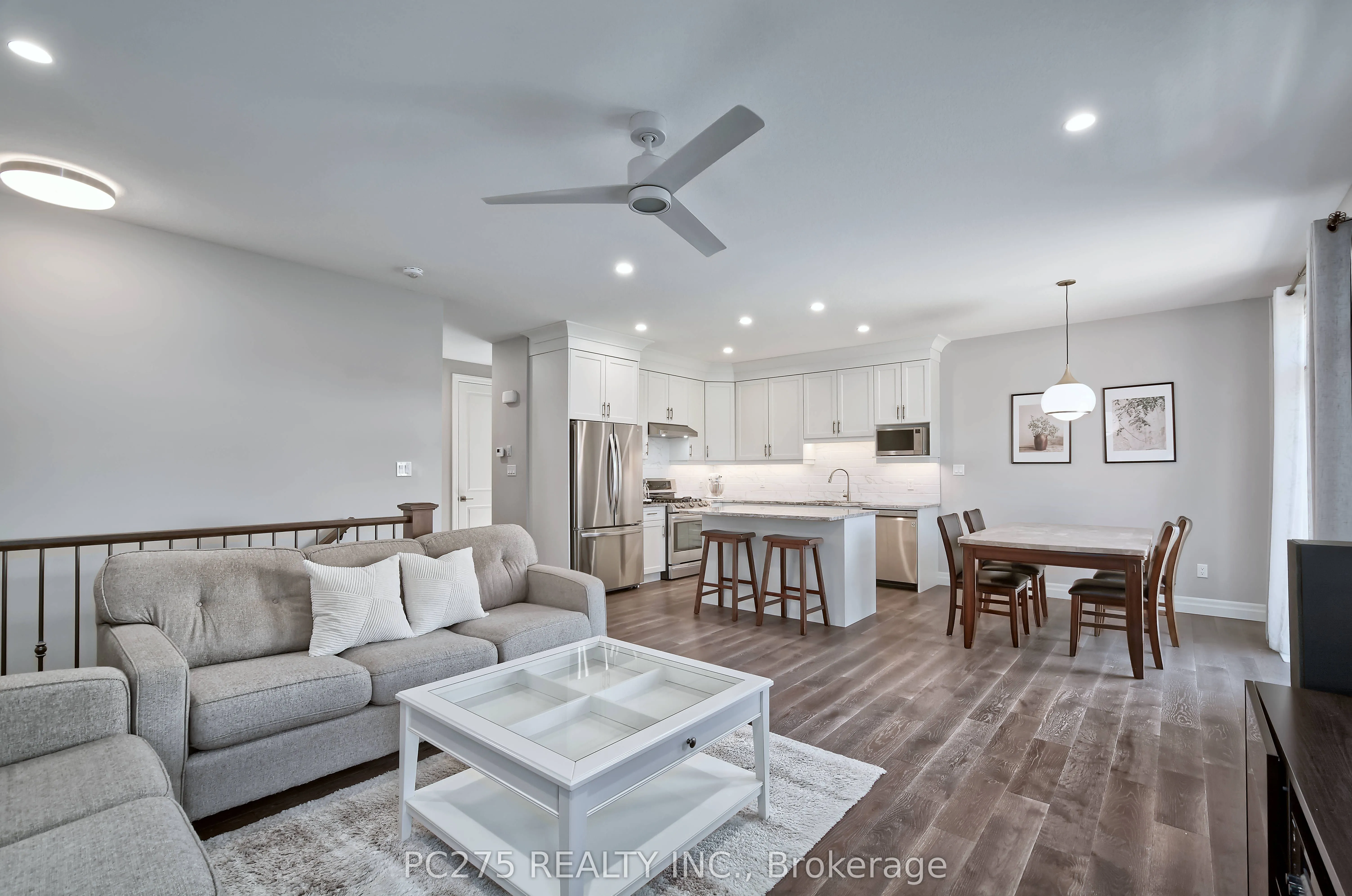 2539 Bond Street