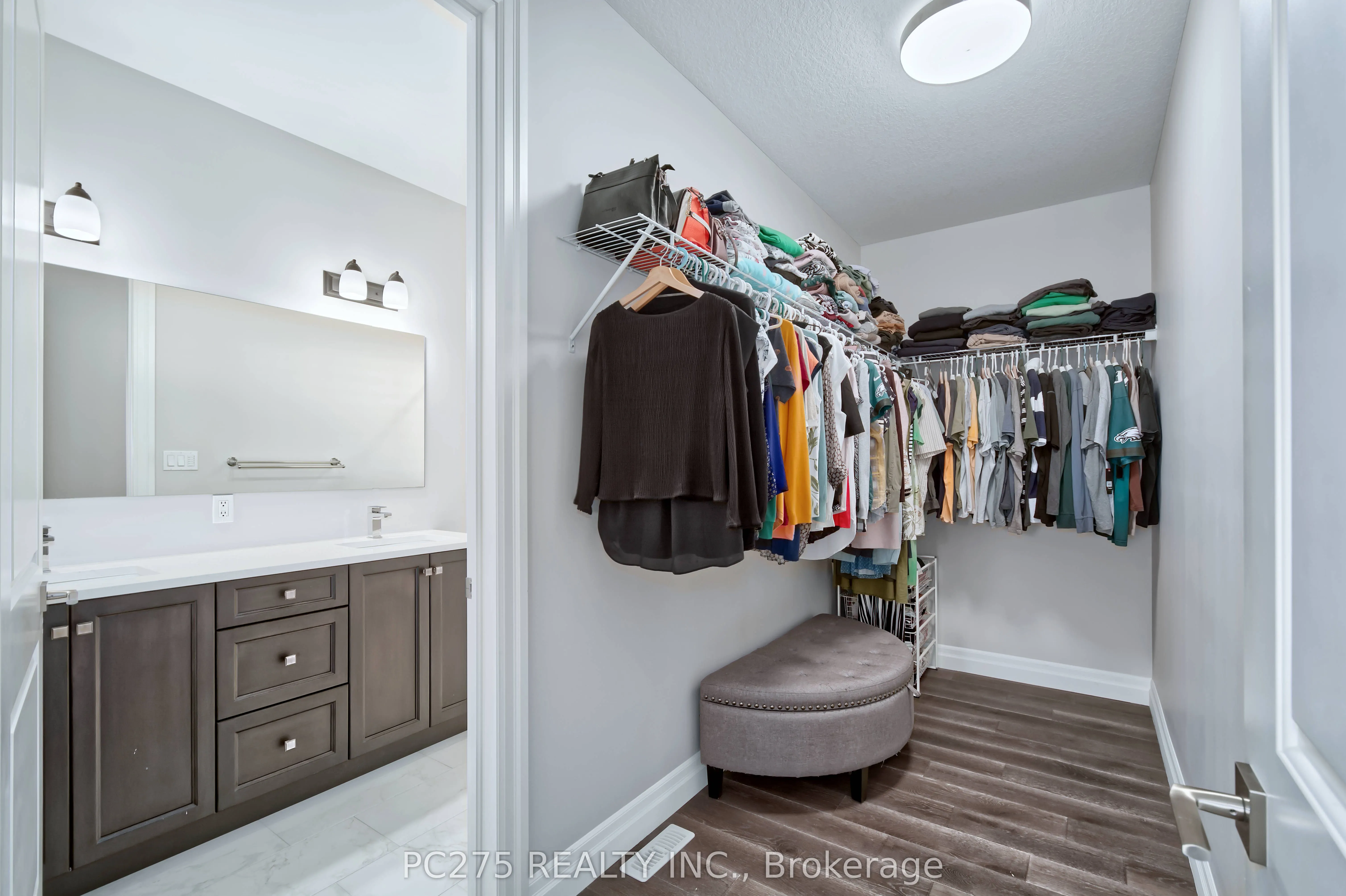 2539 Bond Street