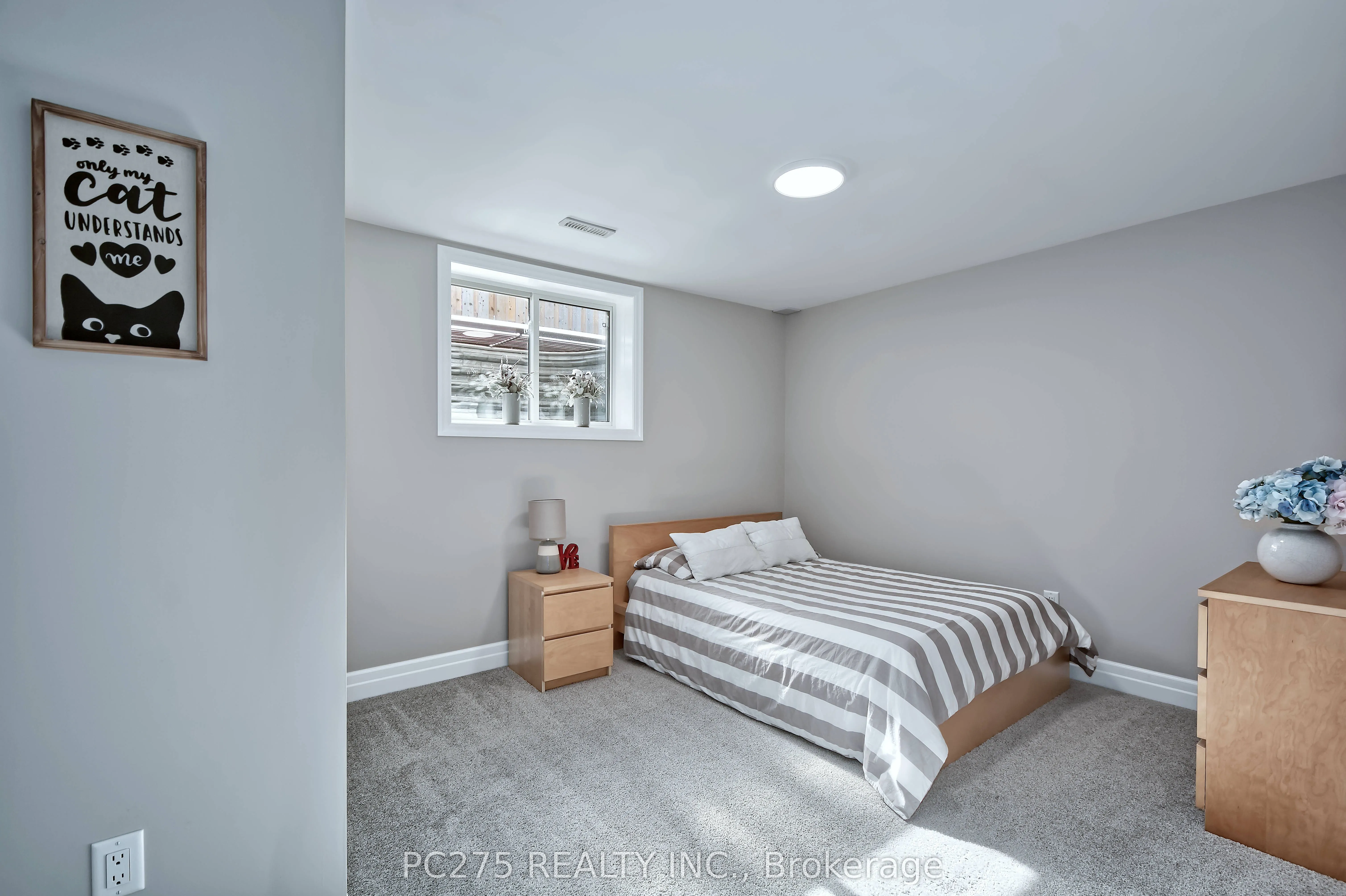 2539 Bond Street