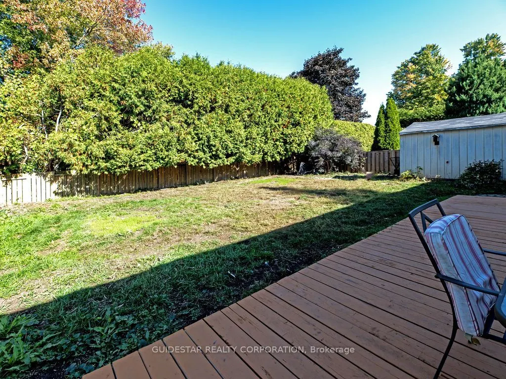 1324 Rainbow Crescent