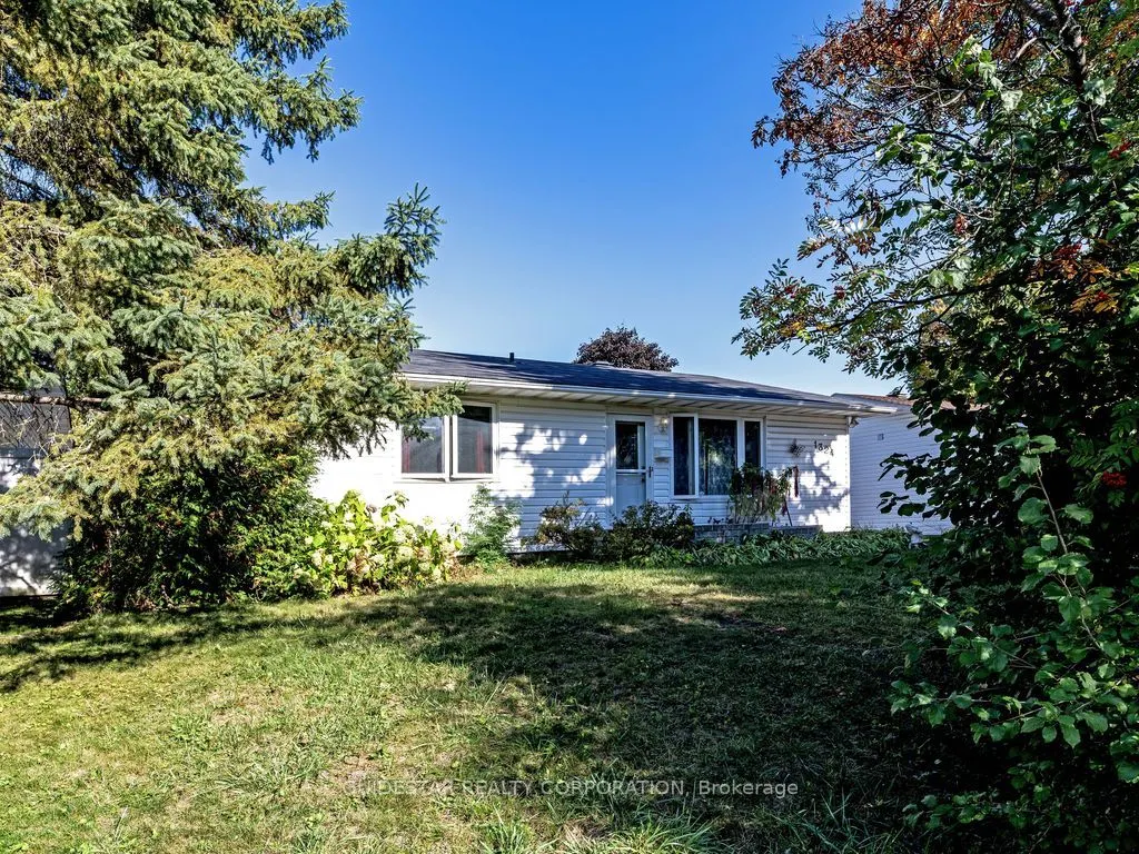 1324 Rainbow Crescent