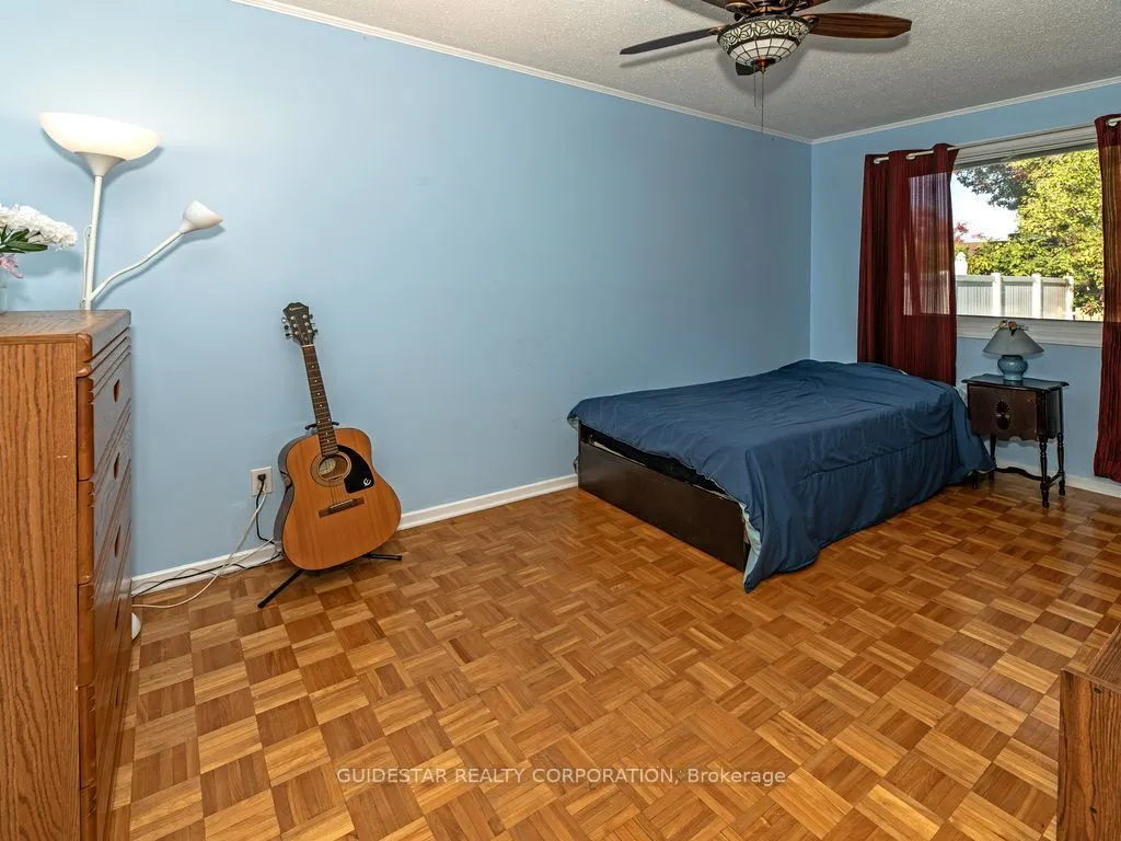 1324 Rainbow Crescent