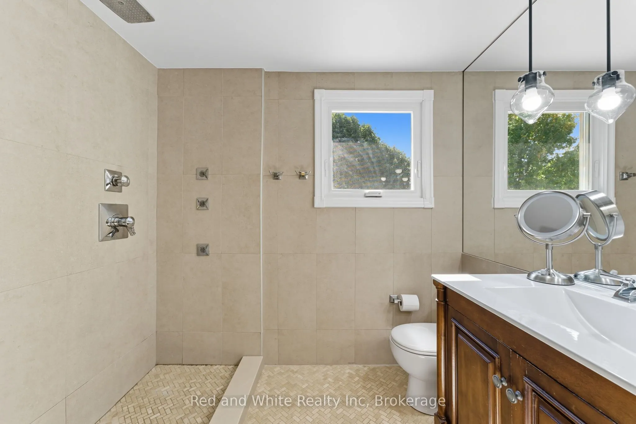 124 Carmine Crescent