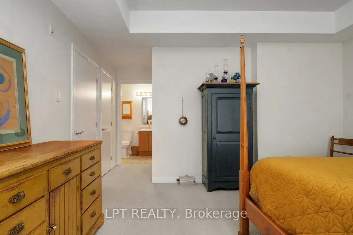205 Bolton Street, #102