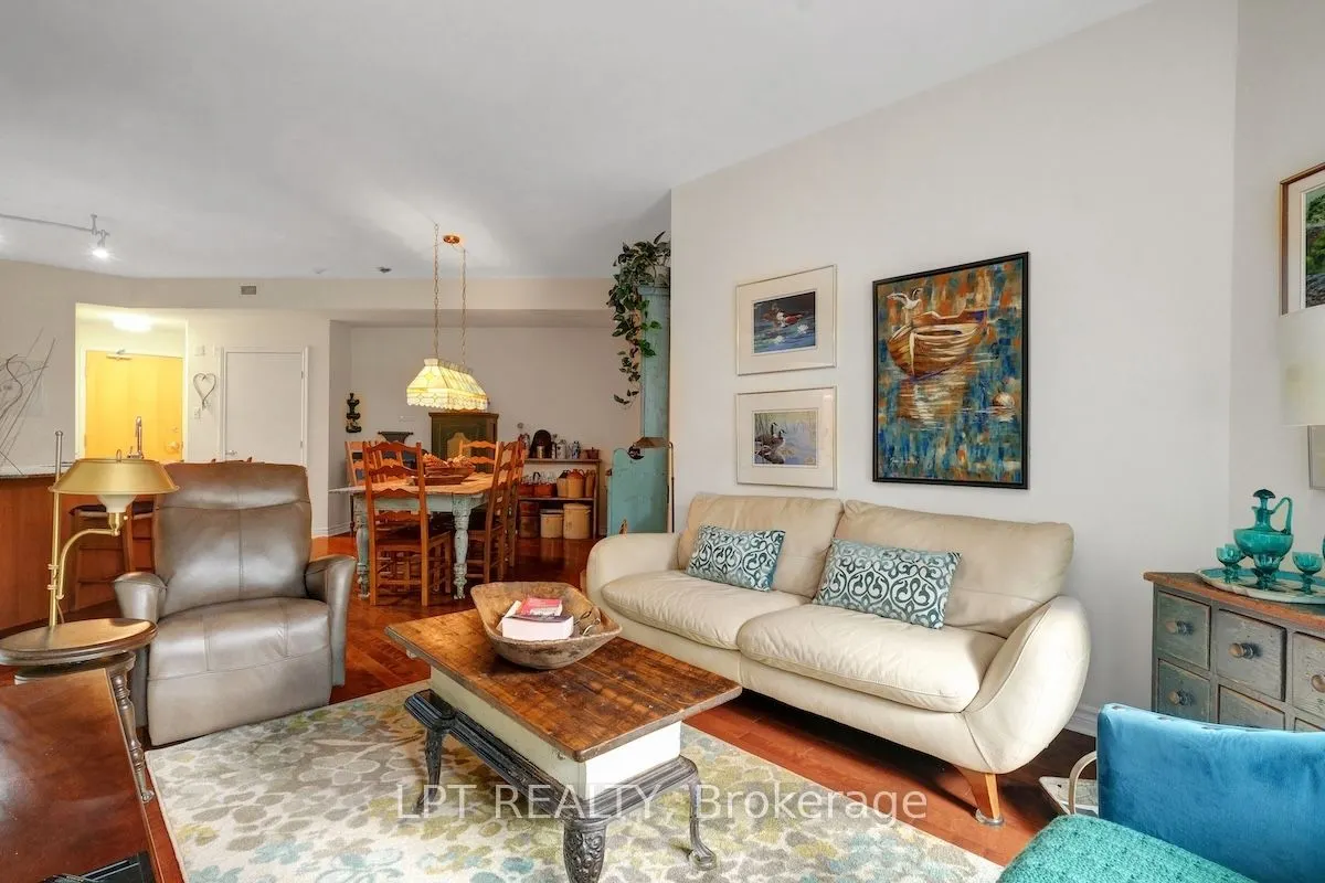 205 Bolton Street, #102