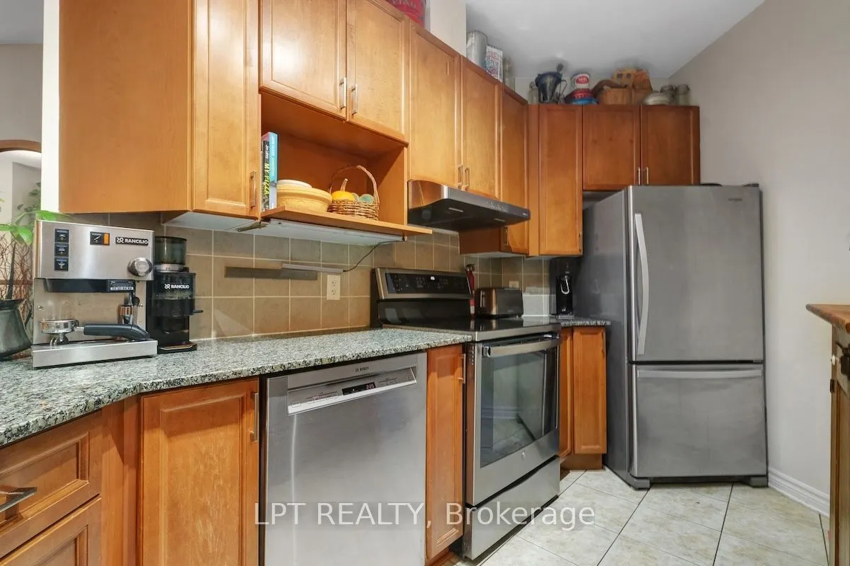 205 Bolton Street, #102