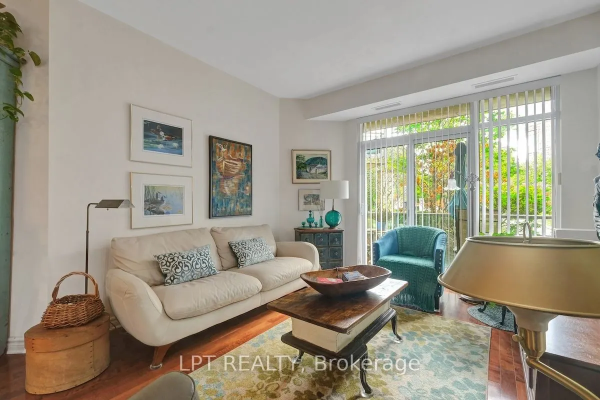205 Bolton Street, #102