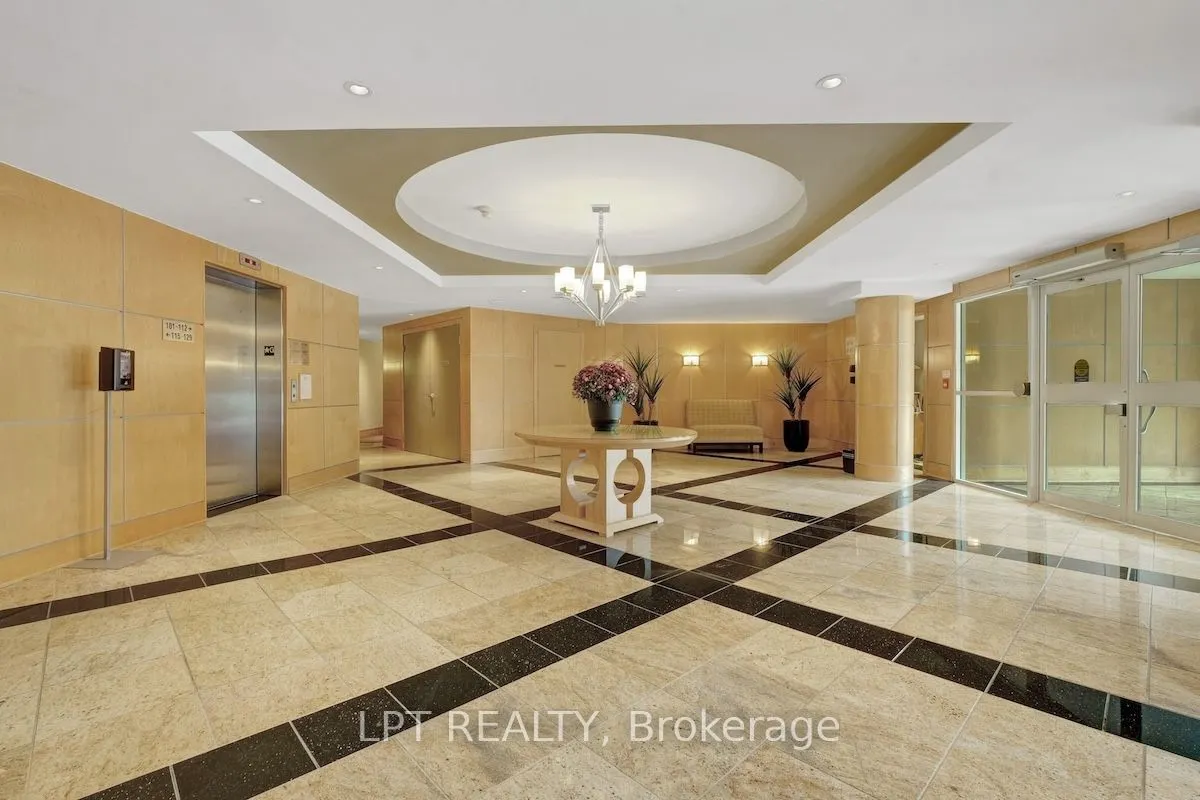 205 Bolton Street, #102