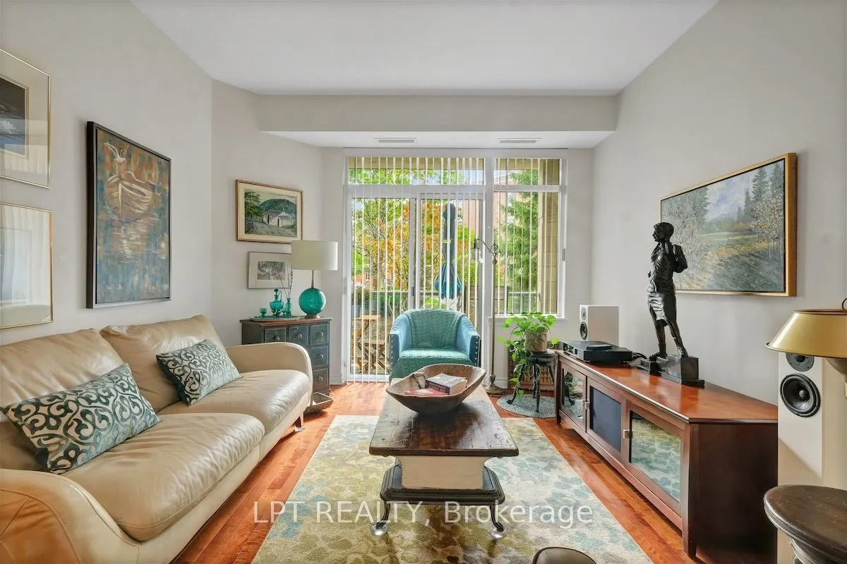 205 Bolton Street, #102