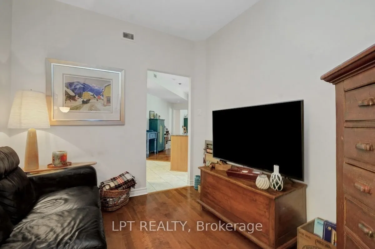 205 Bolton Street, #102