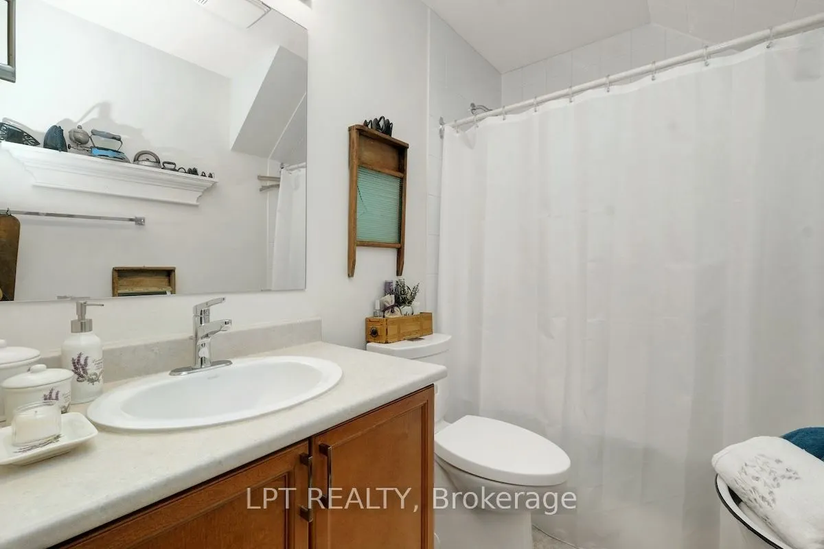 205 Bolton Street, #102