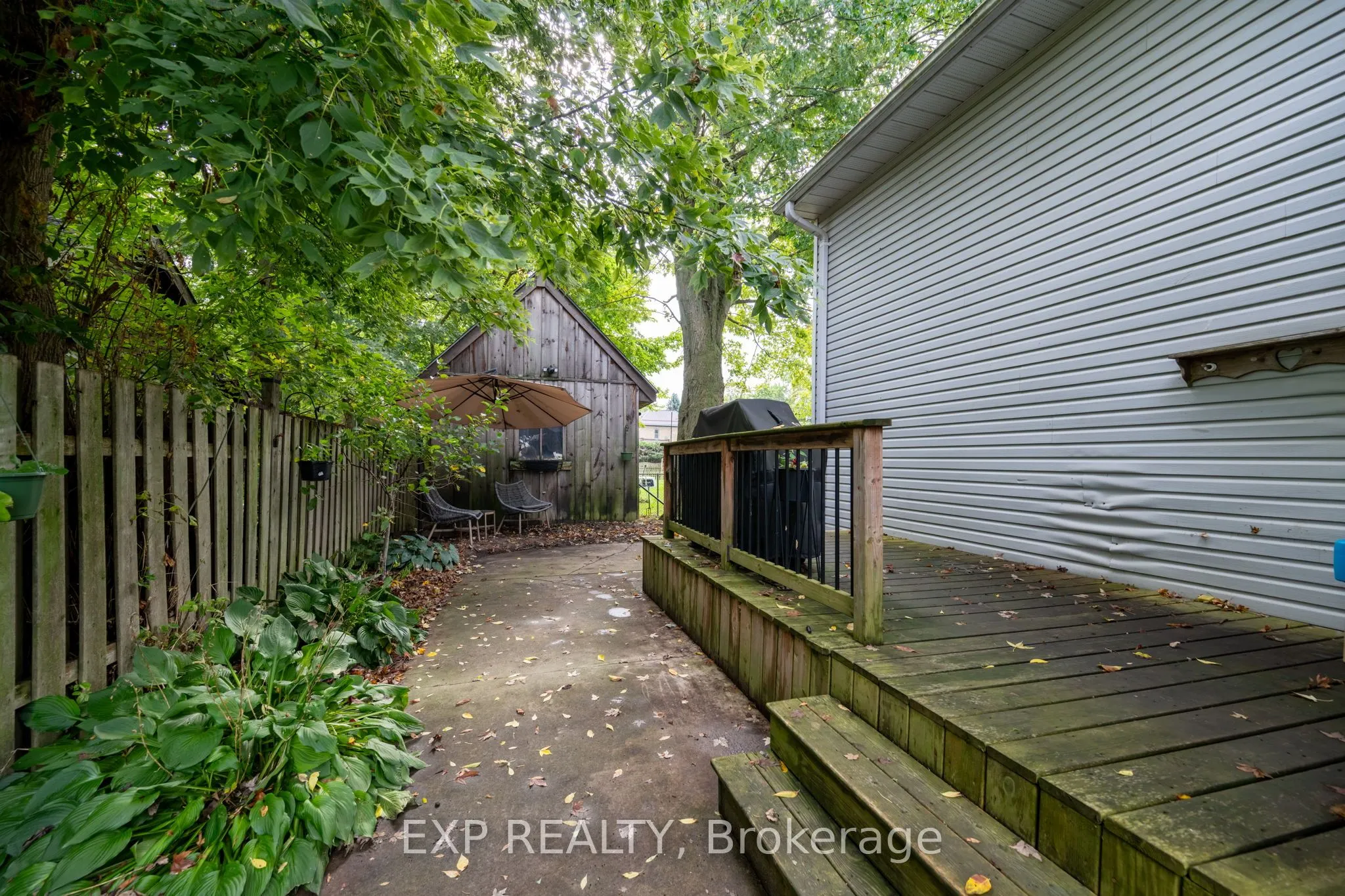 272 MARY Street
