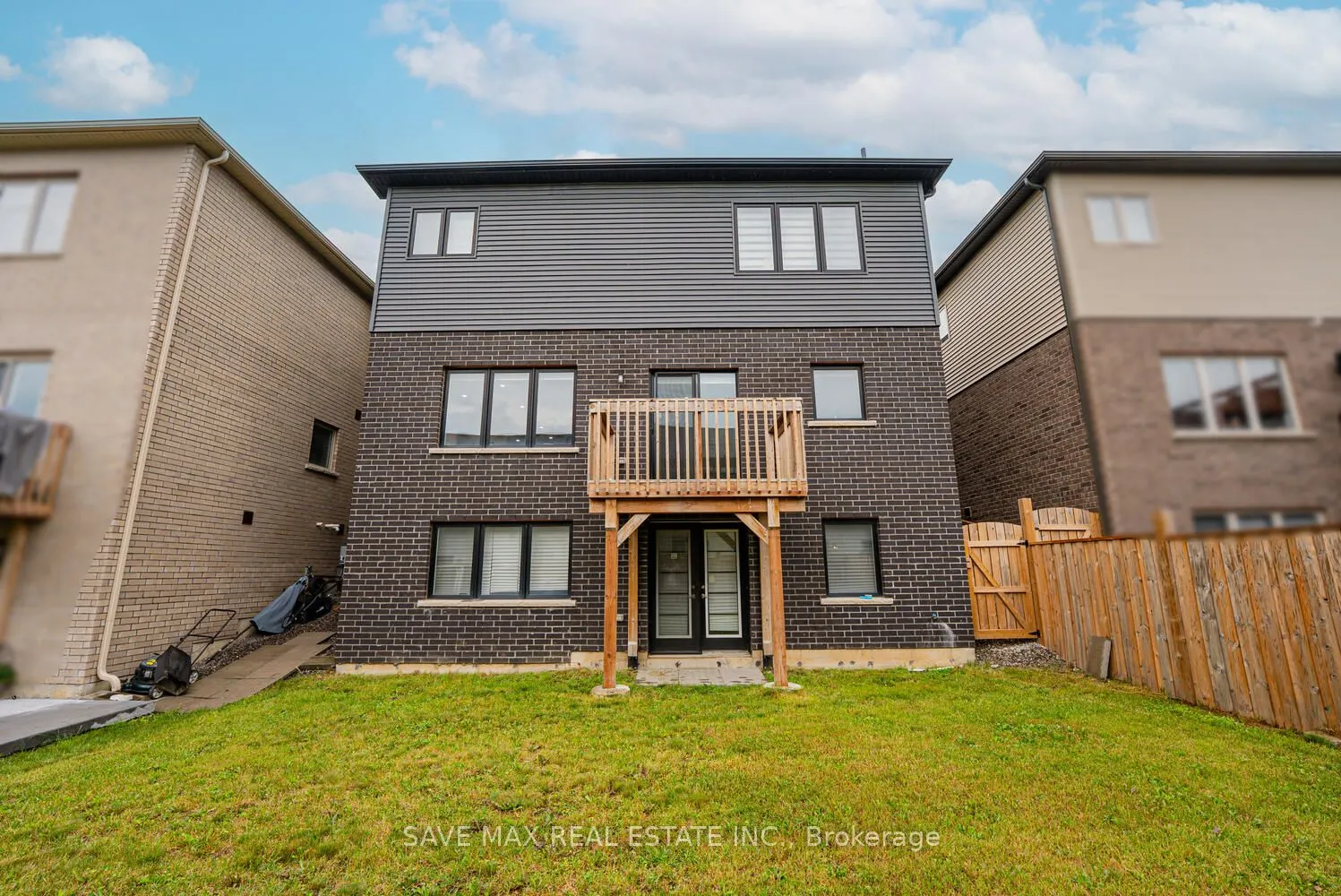 14 Doug Foulds Way