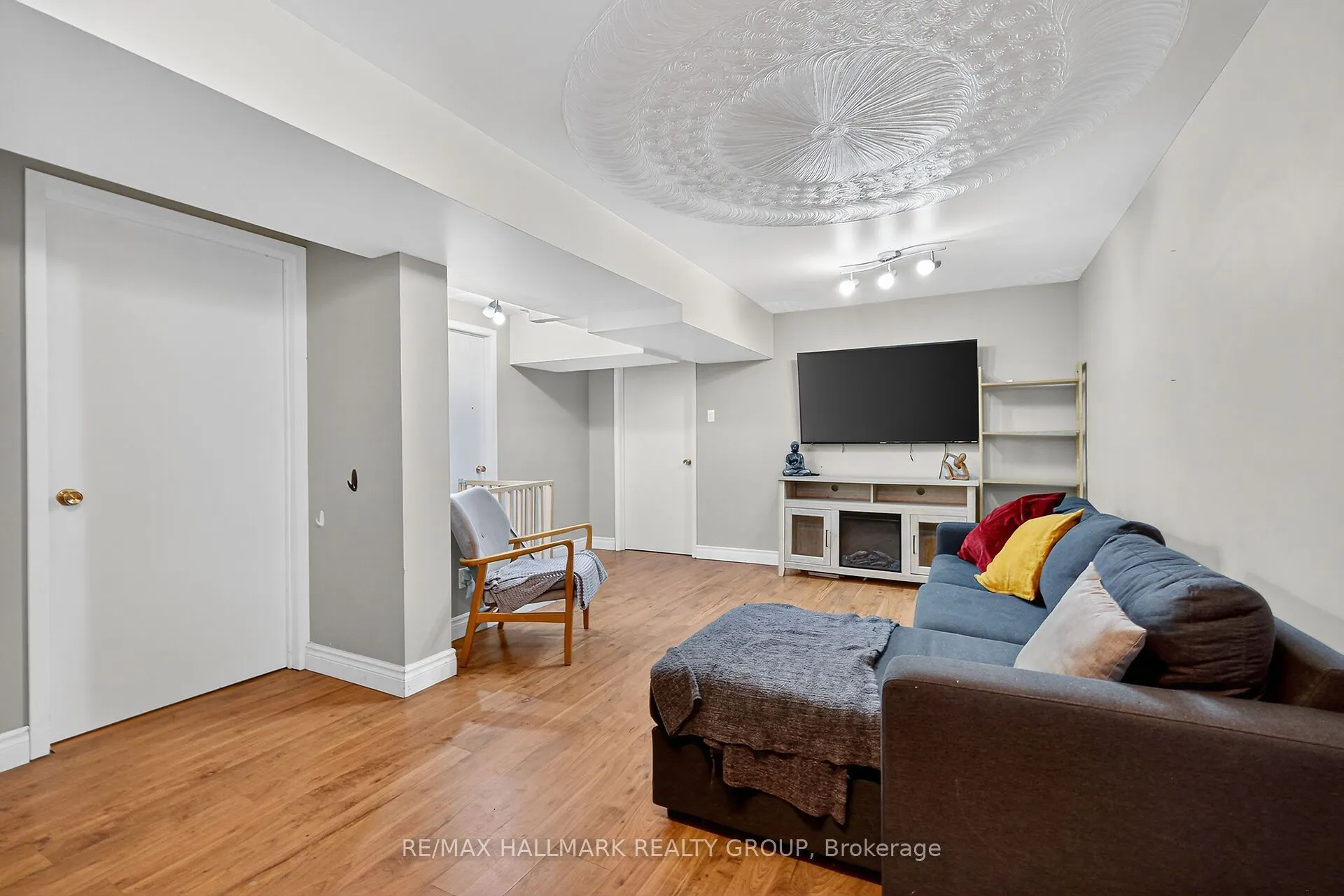 1821 Brousseau Crescent
