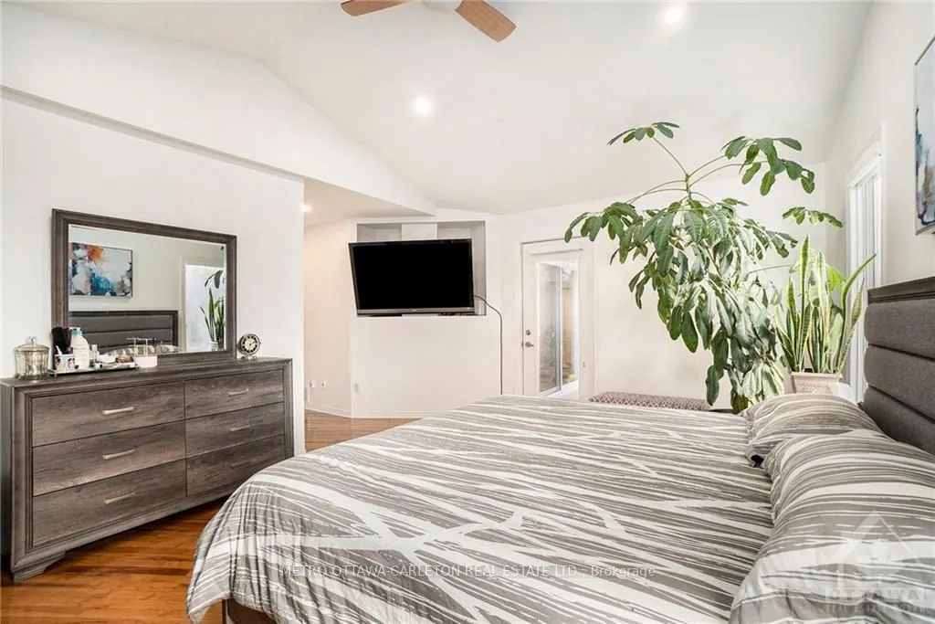 41 Red Maple Crescent