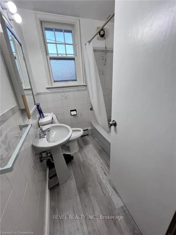 171 Stone Church Road E