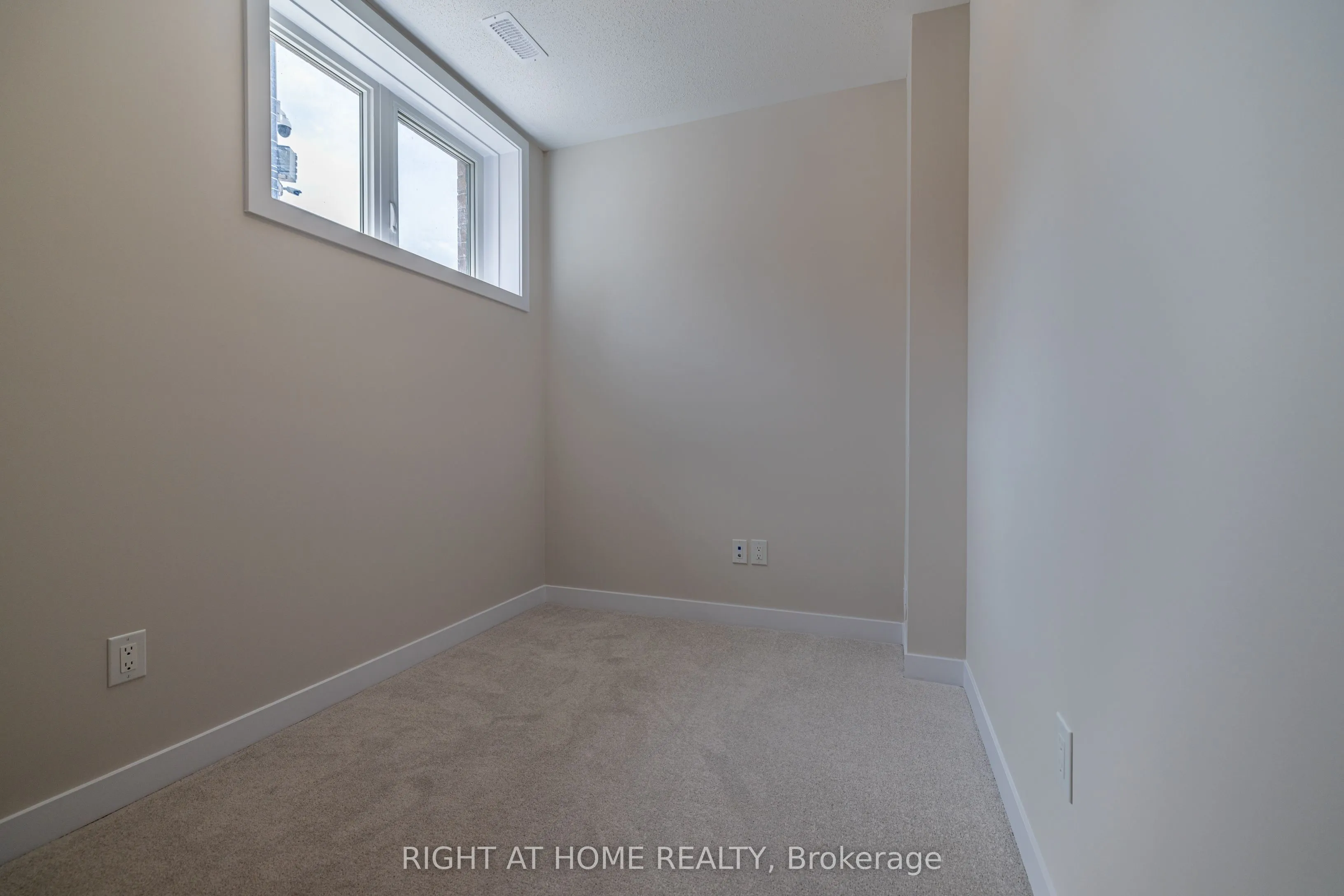 238 Speckled Alder Row