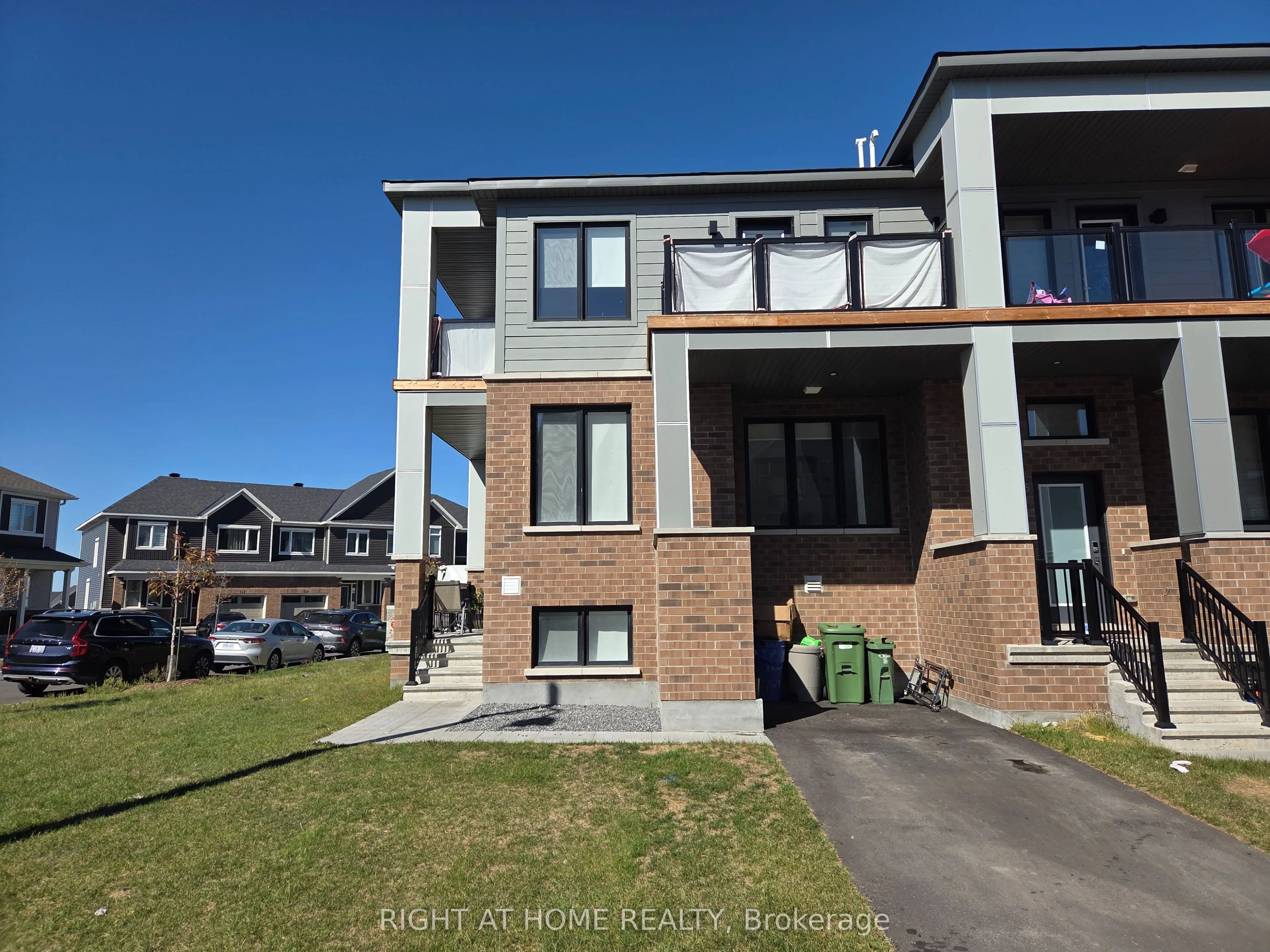 238 Speckled Alder Row