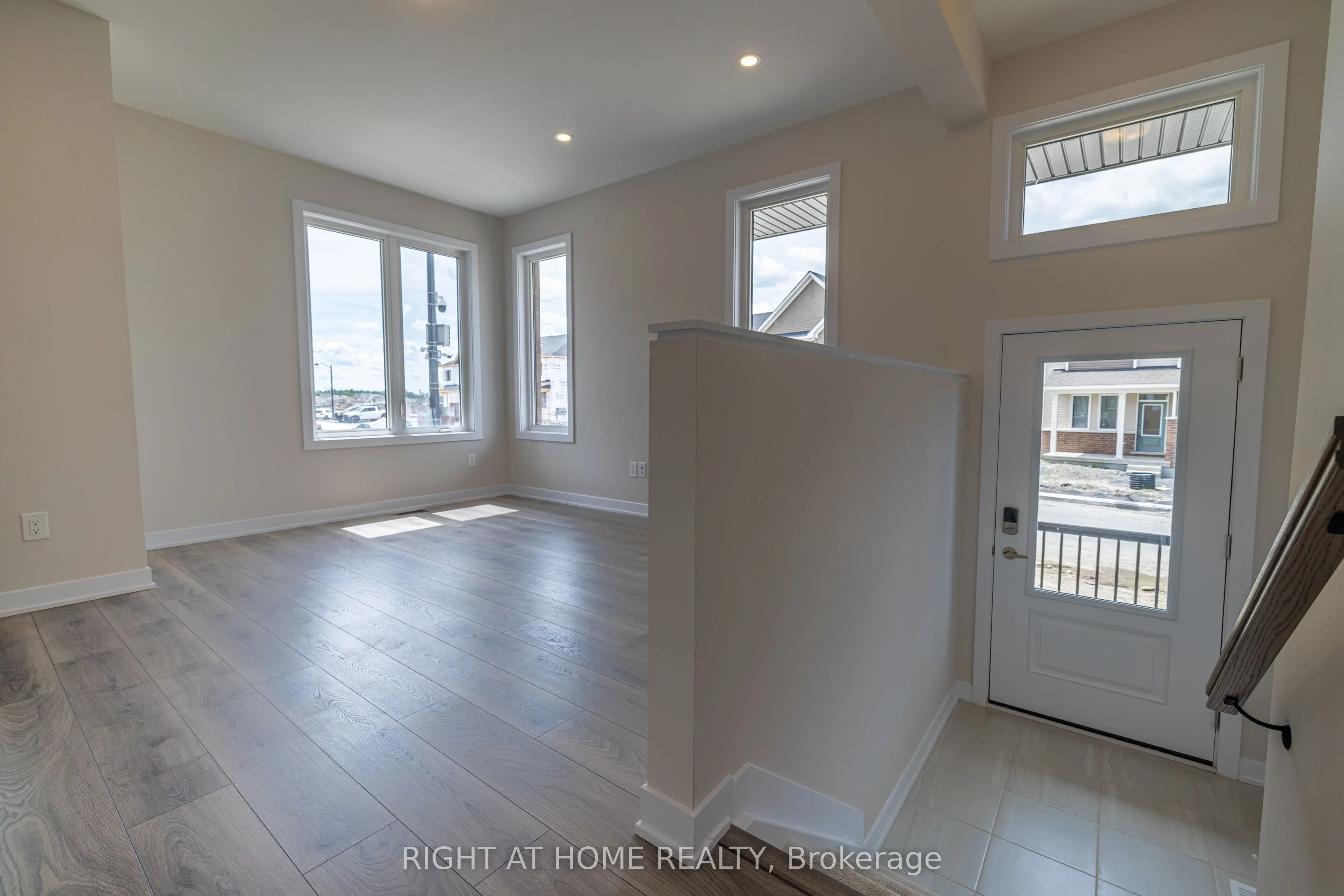 238 Speckled Alder Row