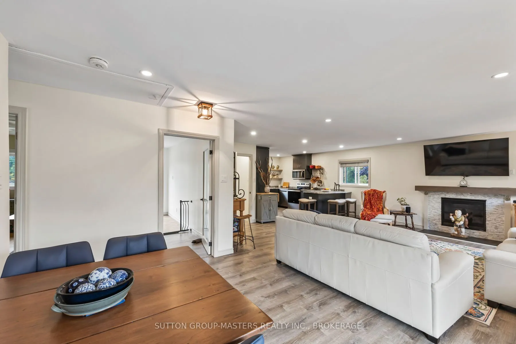 3174 County Rd 27 Road E