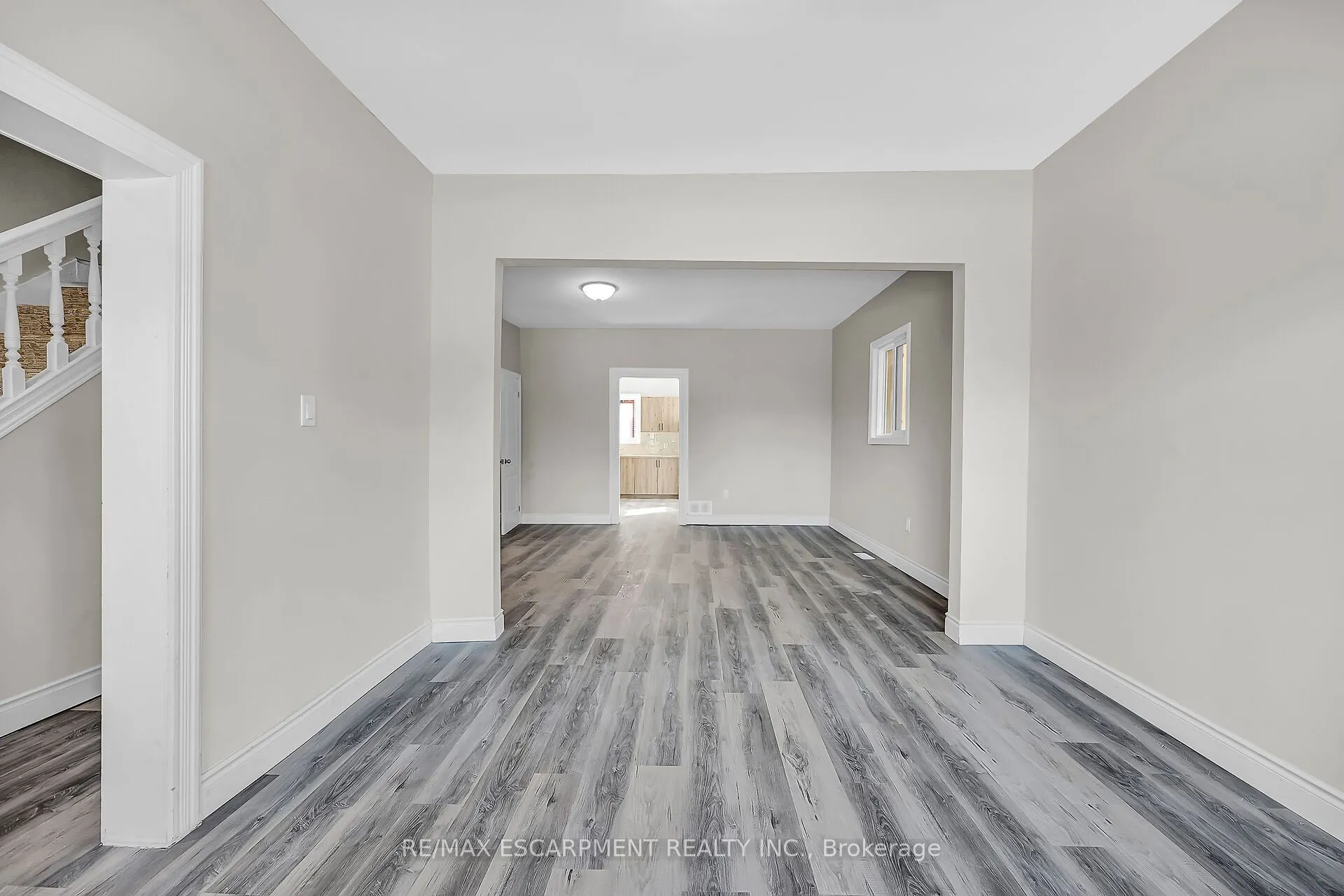 138 Sanford Avenue N