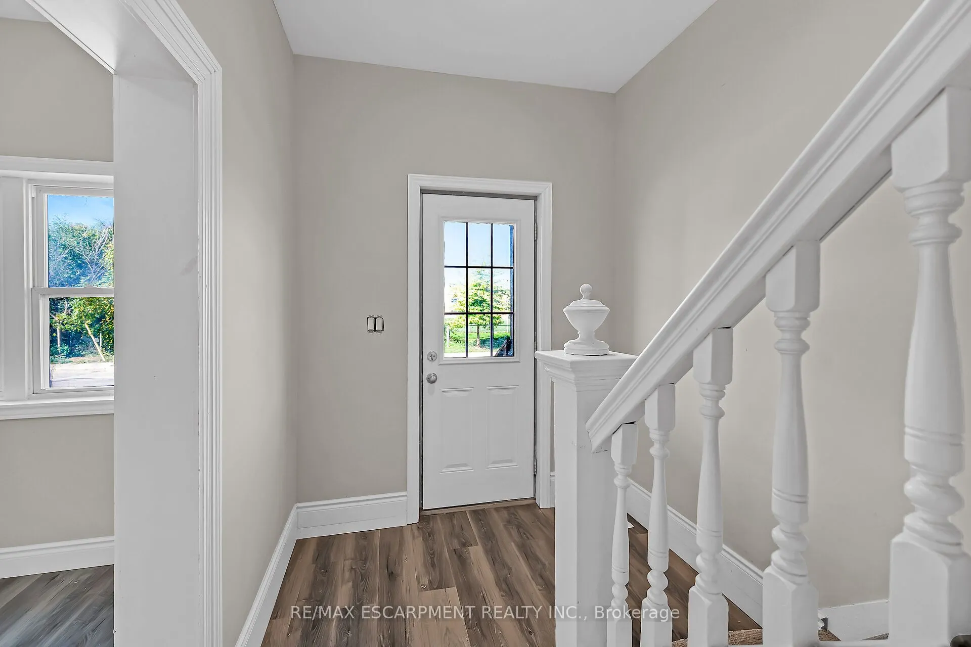 138 Sanford Avenue N