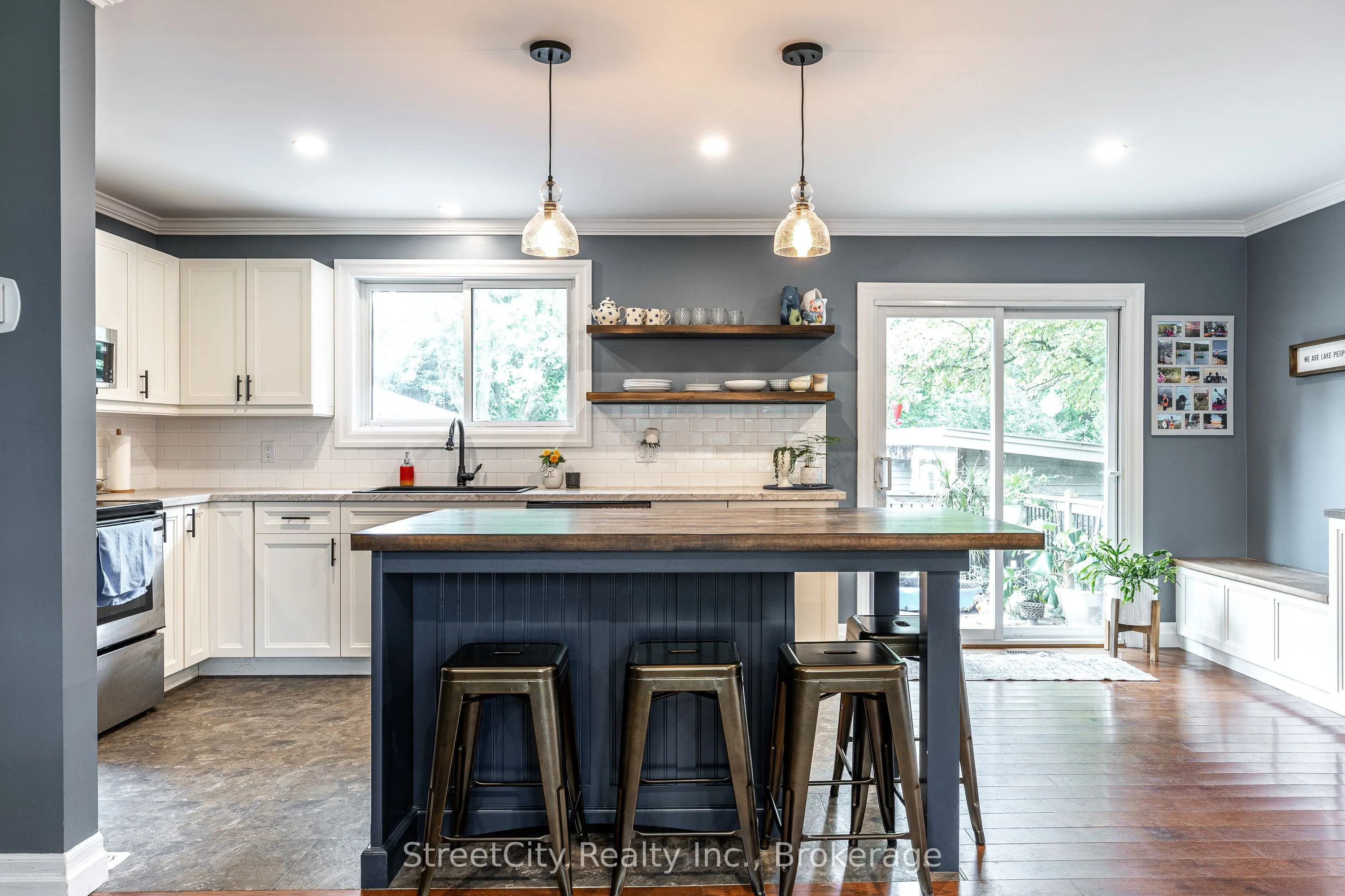 27 Riehl Court