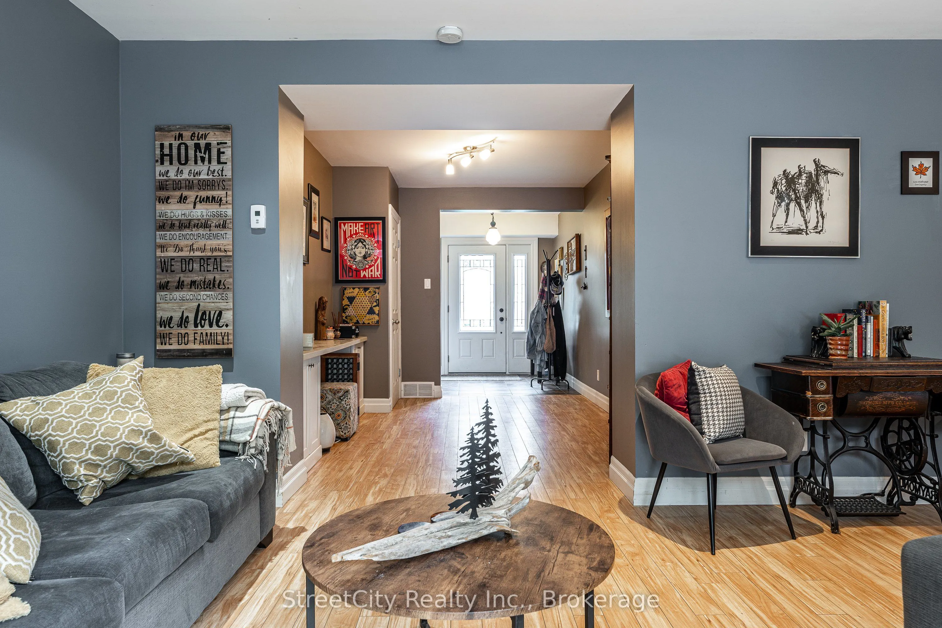 27 Riehl Court