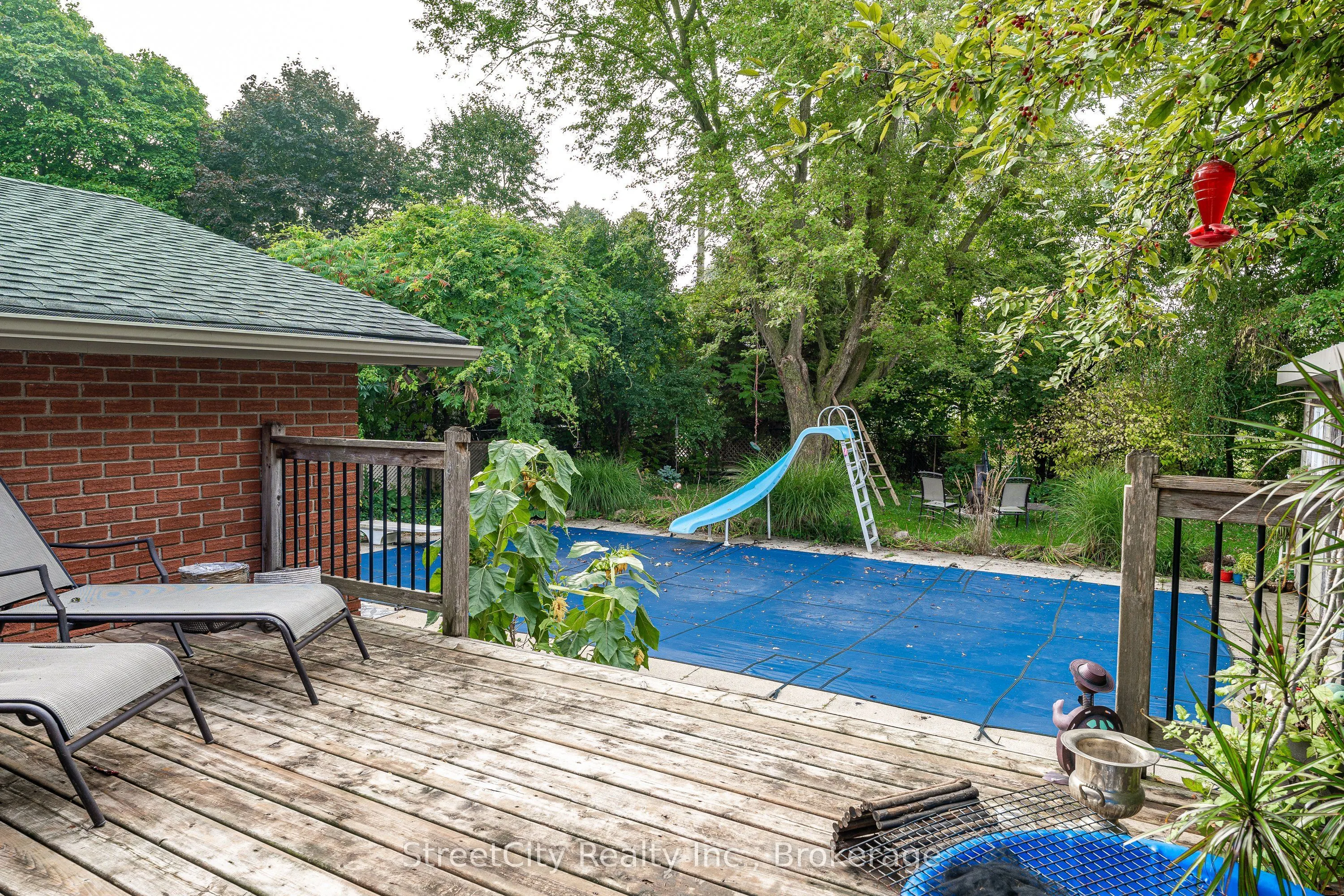 27 Riehl Court