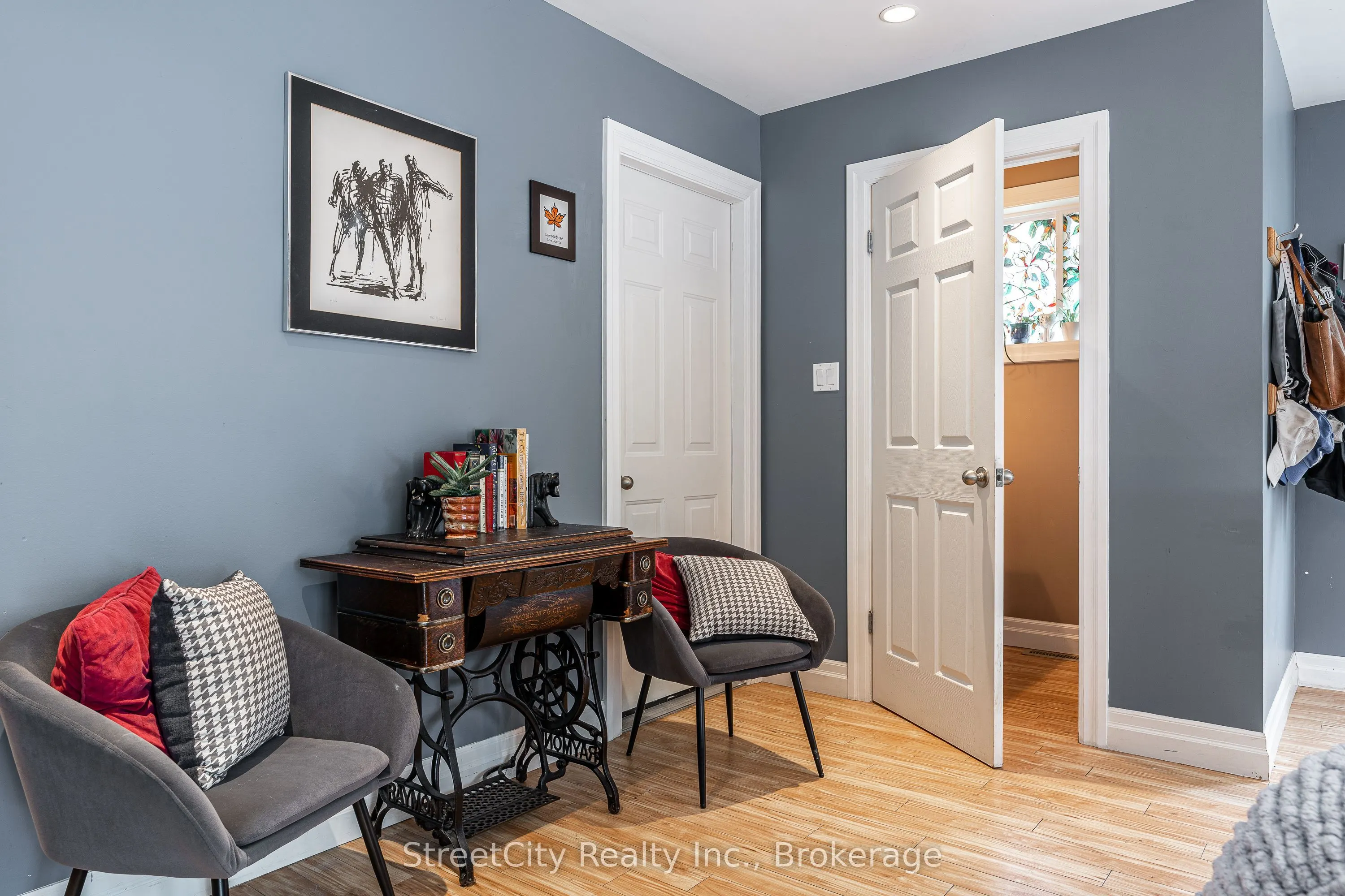 27 Riehl Court