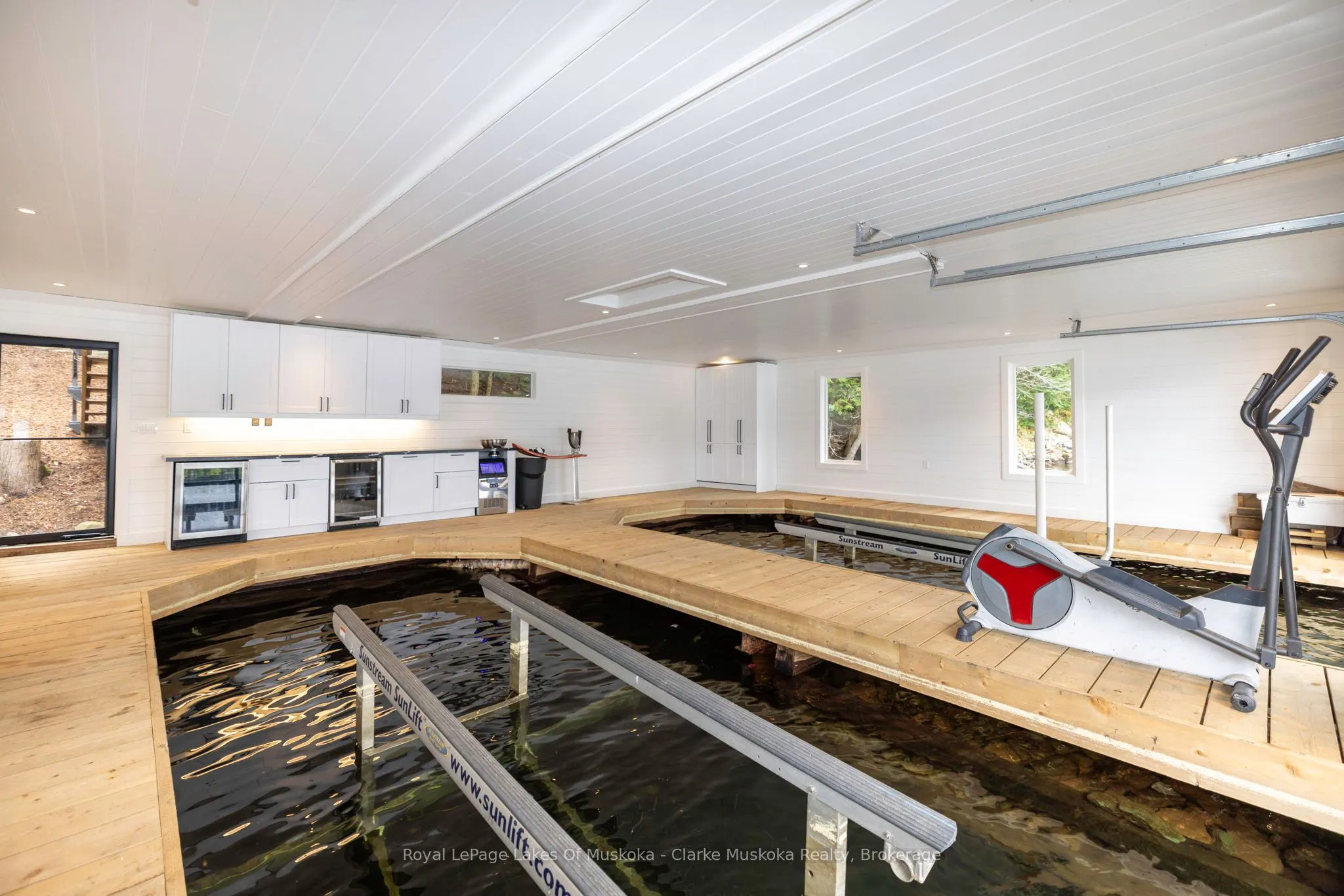 1055 Chown Road