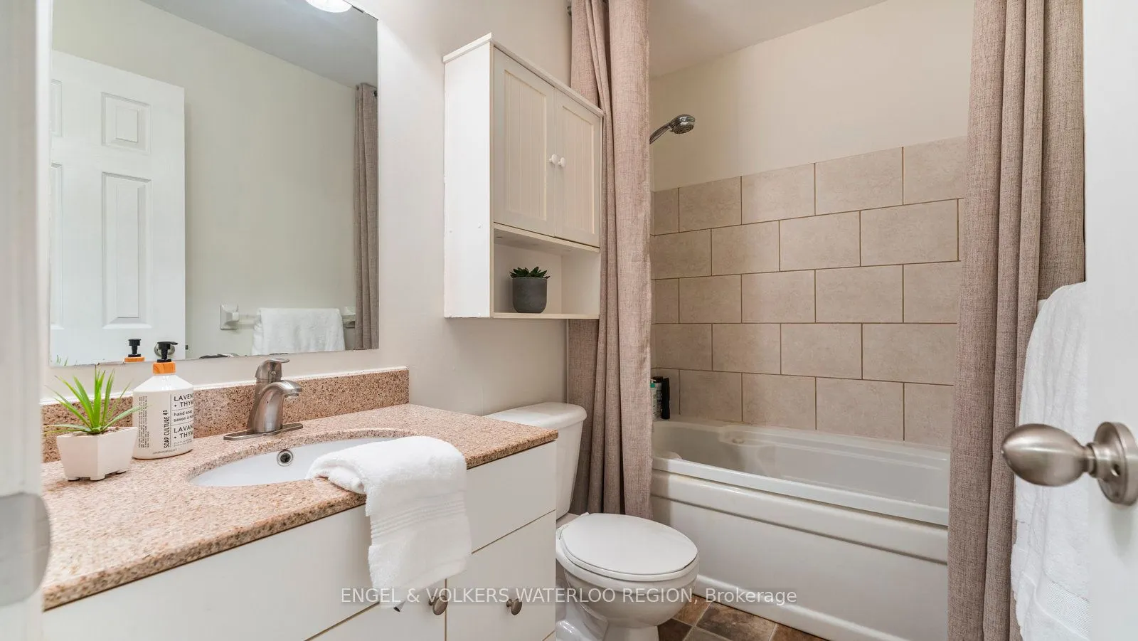 199 Saginaw Parkway, #10