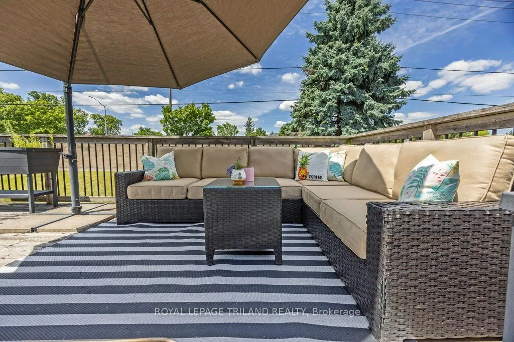 780 WHITEHAVEN Crescent