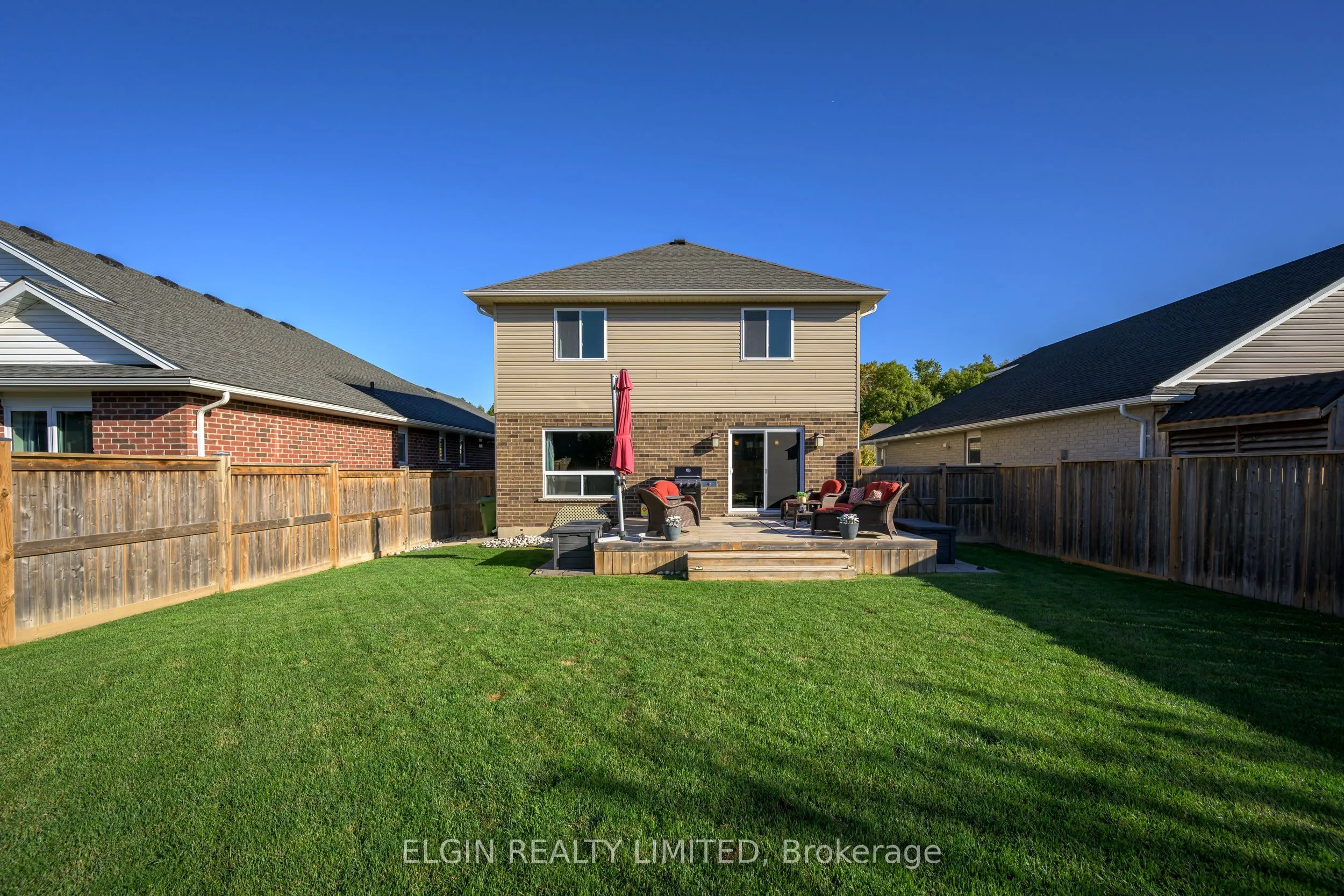 12 RUSSET Lane